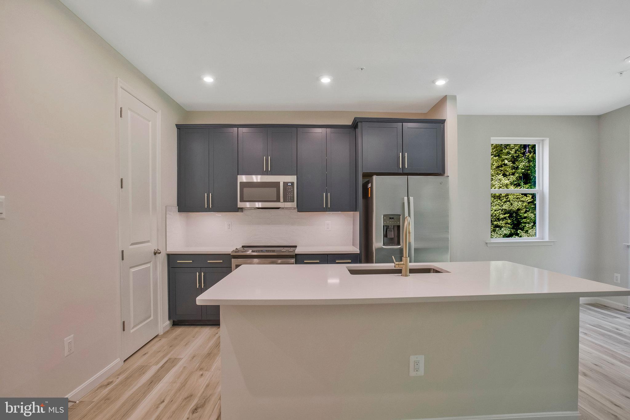 NESTORS LANDING - Residential