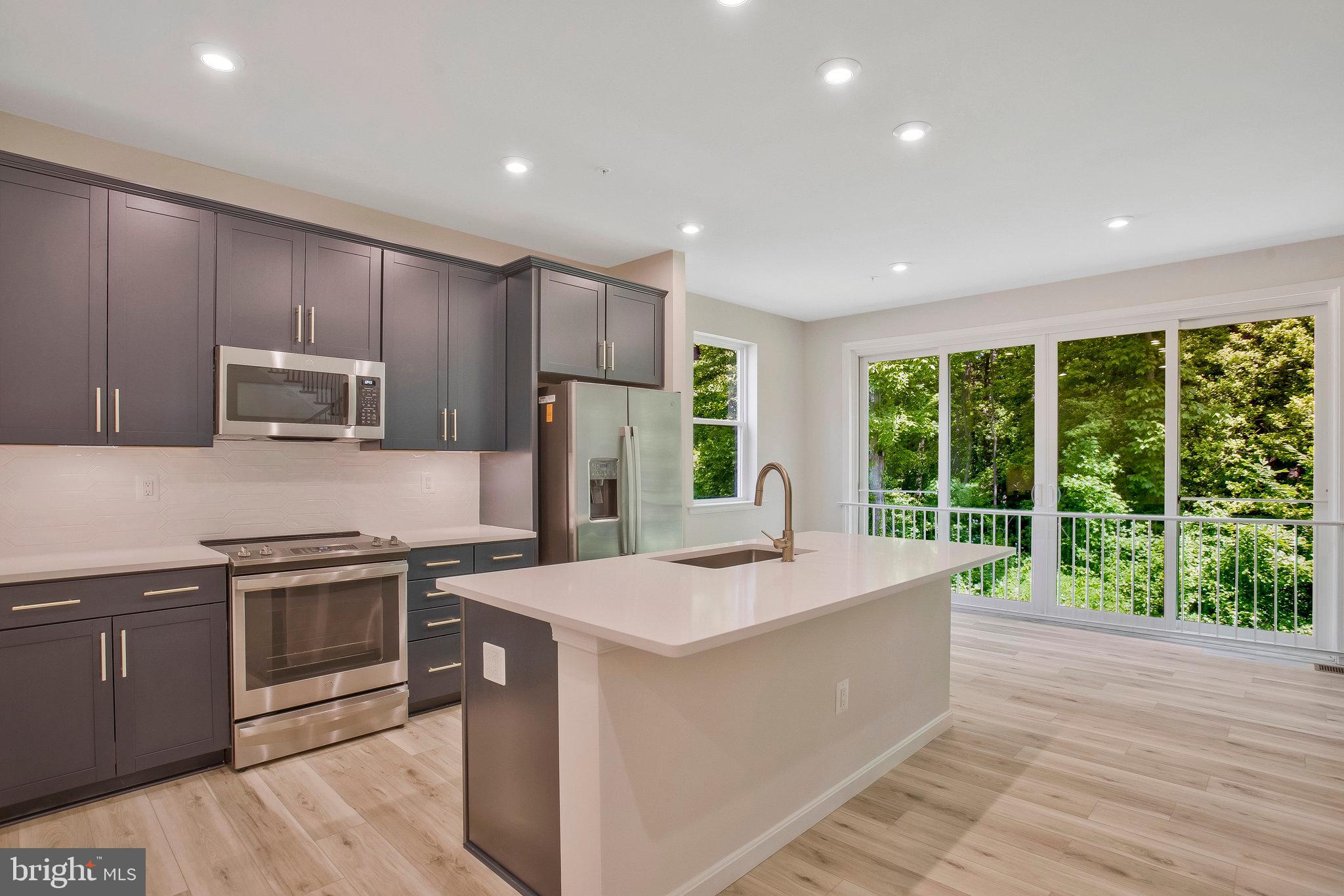 NESTORS LANDING - Residential