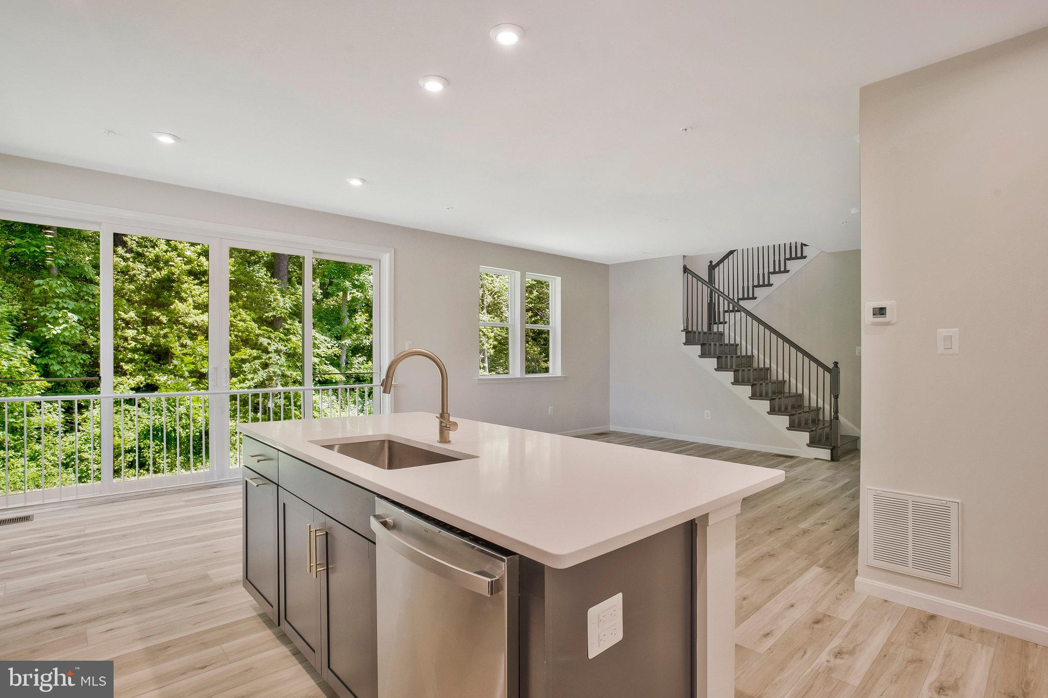 NESTORS LANDING - Residential