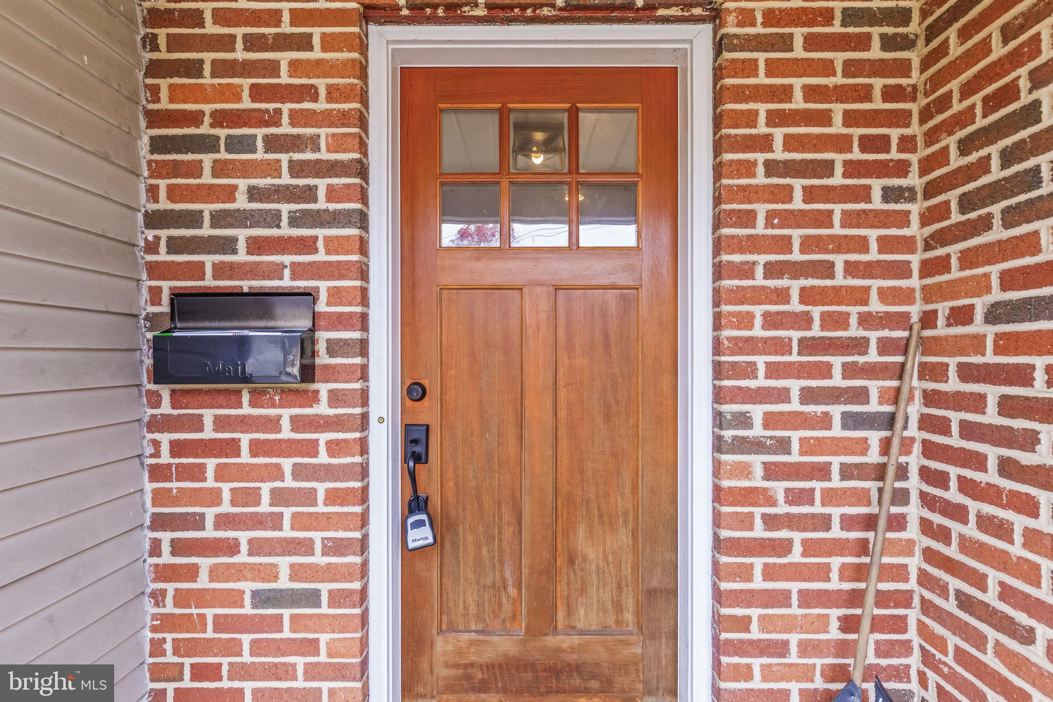 SILVER SPRING - Residential Lease