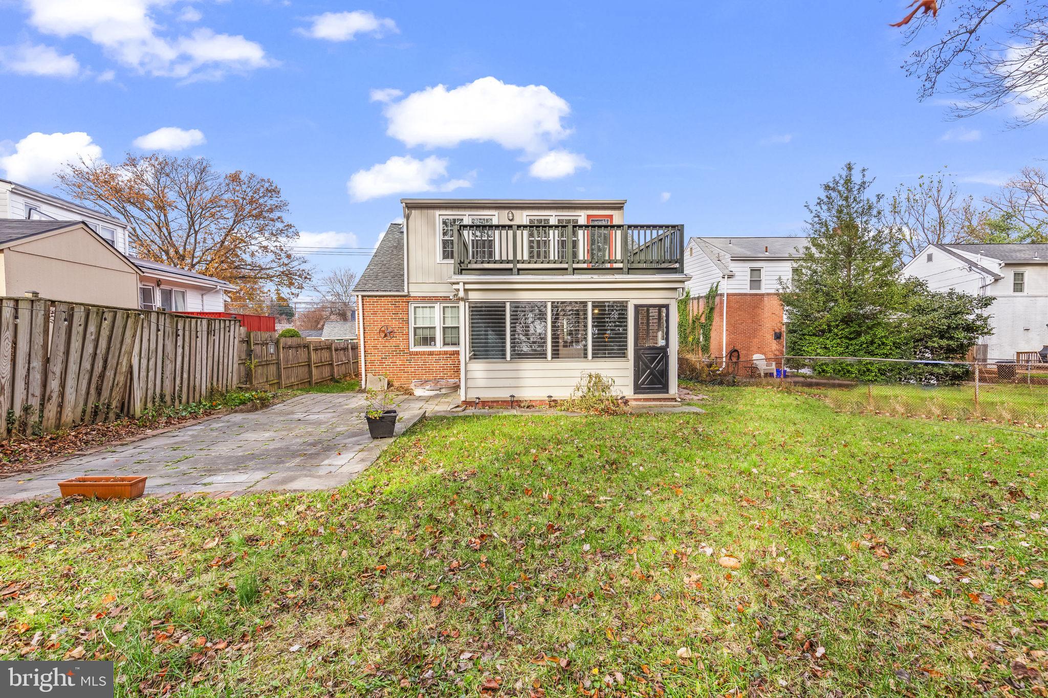 SILVER SPRING - Residential Lease