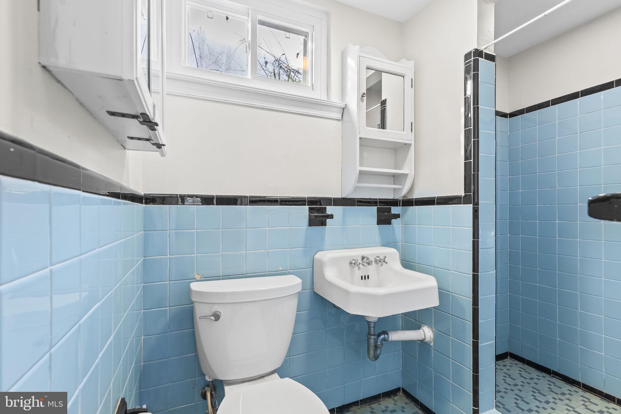 SILVER SPRING - Residential Lease