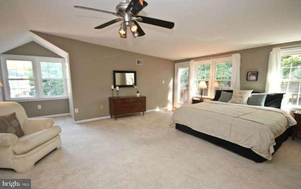 Photo of 4 Franklin Avenue, SILVER SPRING, MD 20901 (MLS # MDMC2199286)
