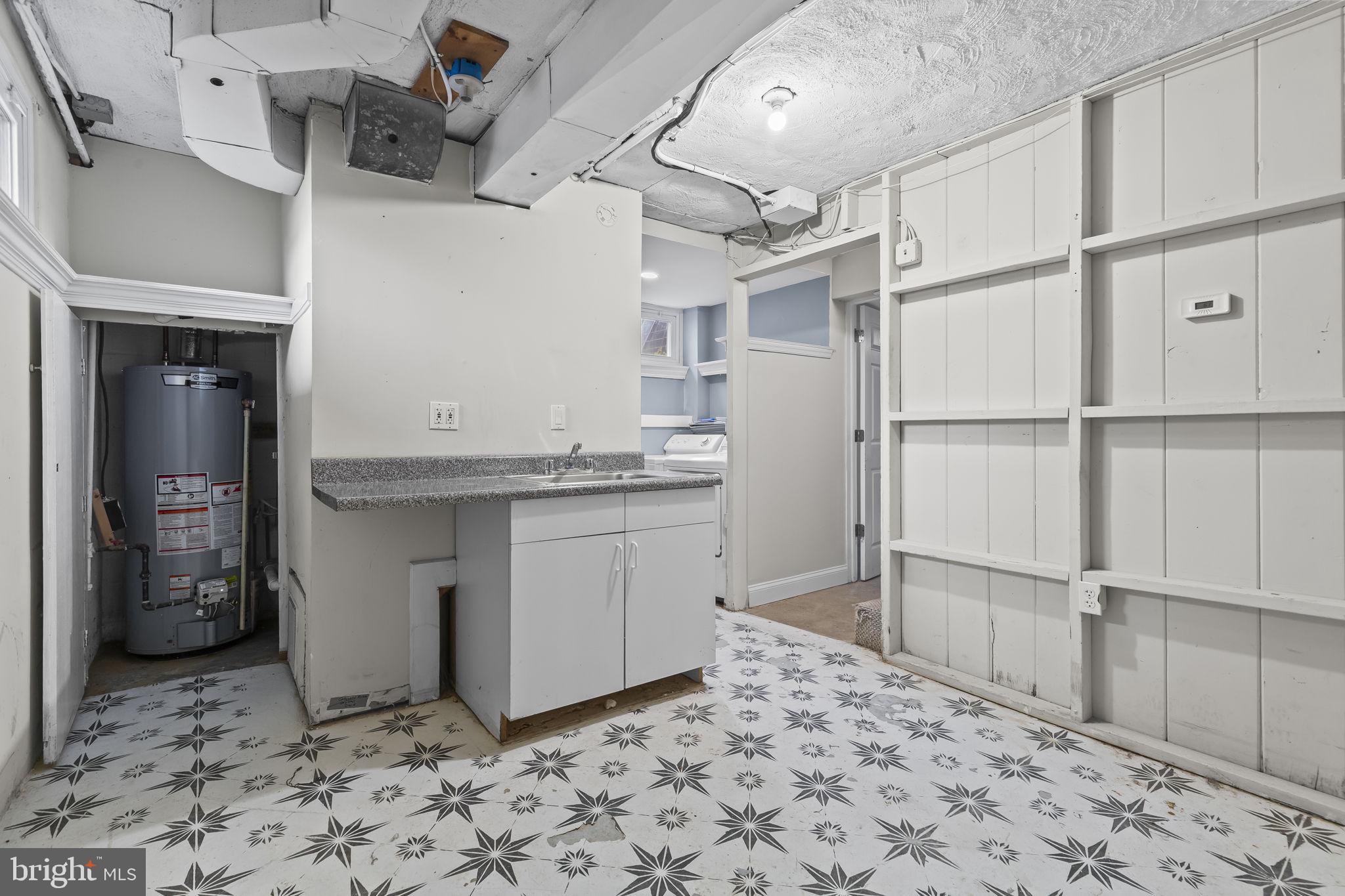 SILVER SPRING - Residential Lease