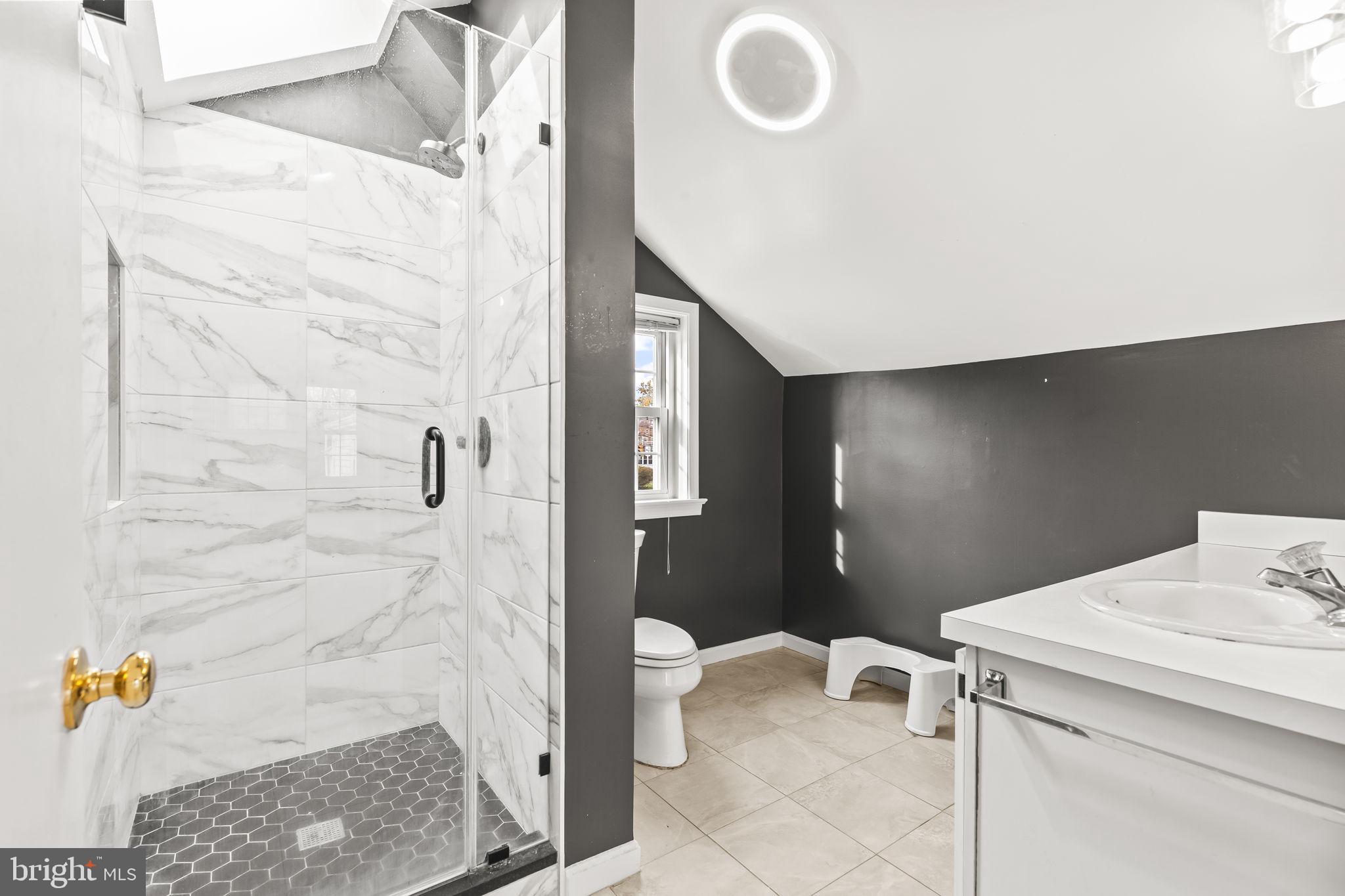 SILVER SPRING - Residential Lease