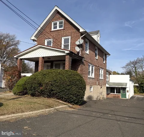 1815 Horace Avenue Unit 3RD FLR, Abington, PA MLS: PAMC2162582