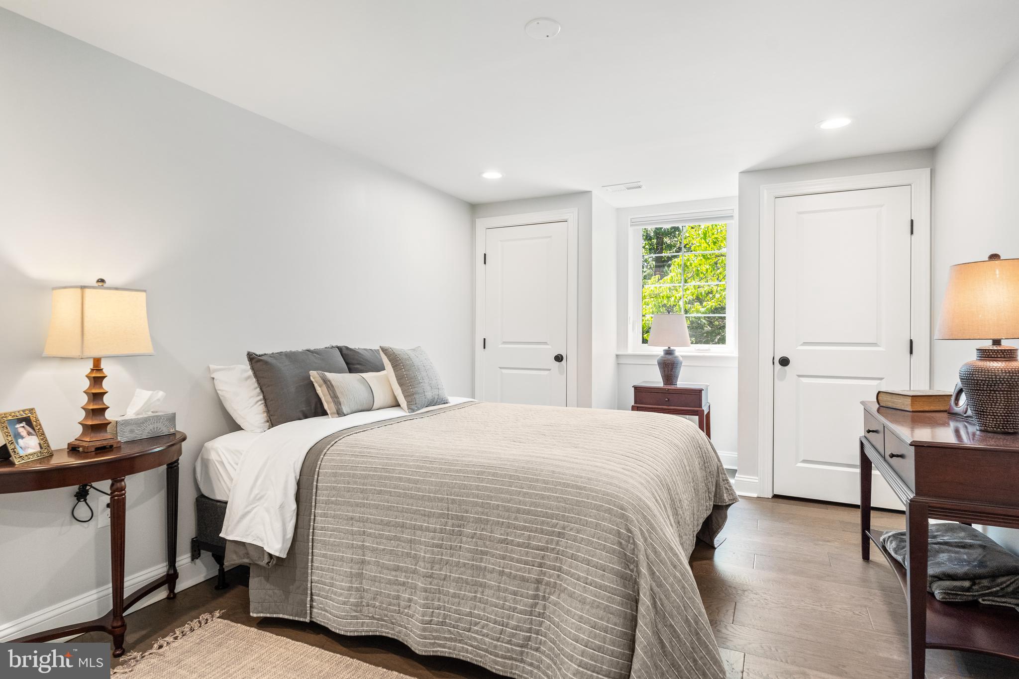 BEVERLEY HILLS - Residential