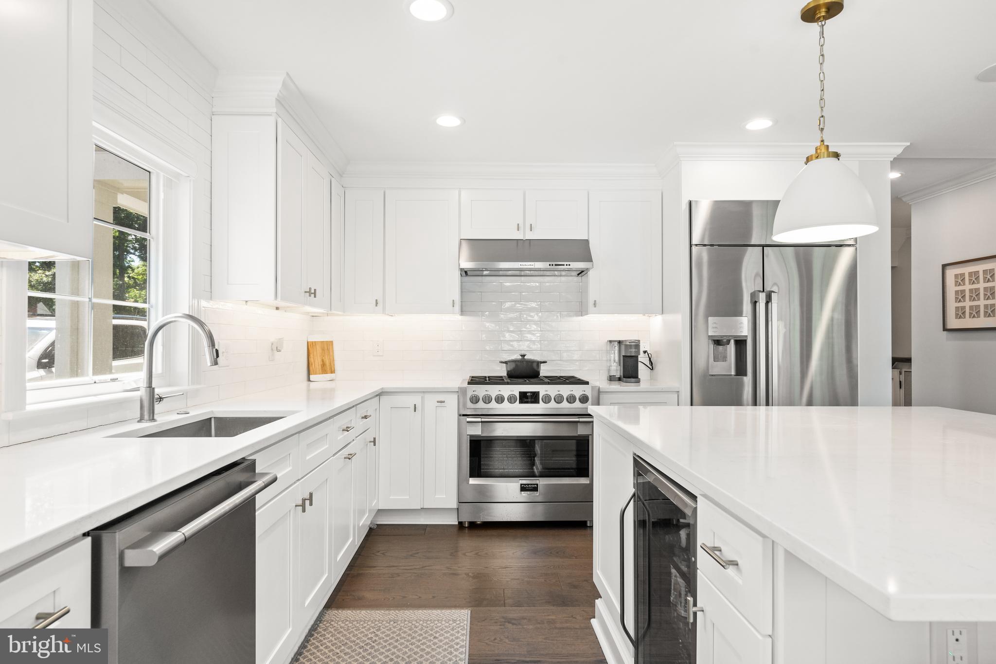 BEVERLEY HILLS - Residential