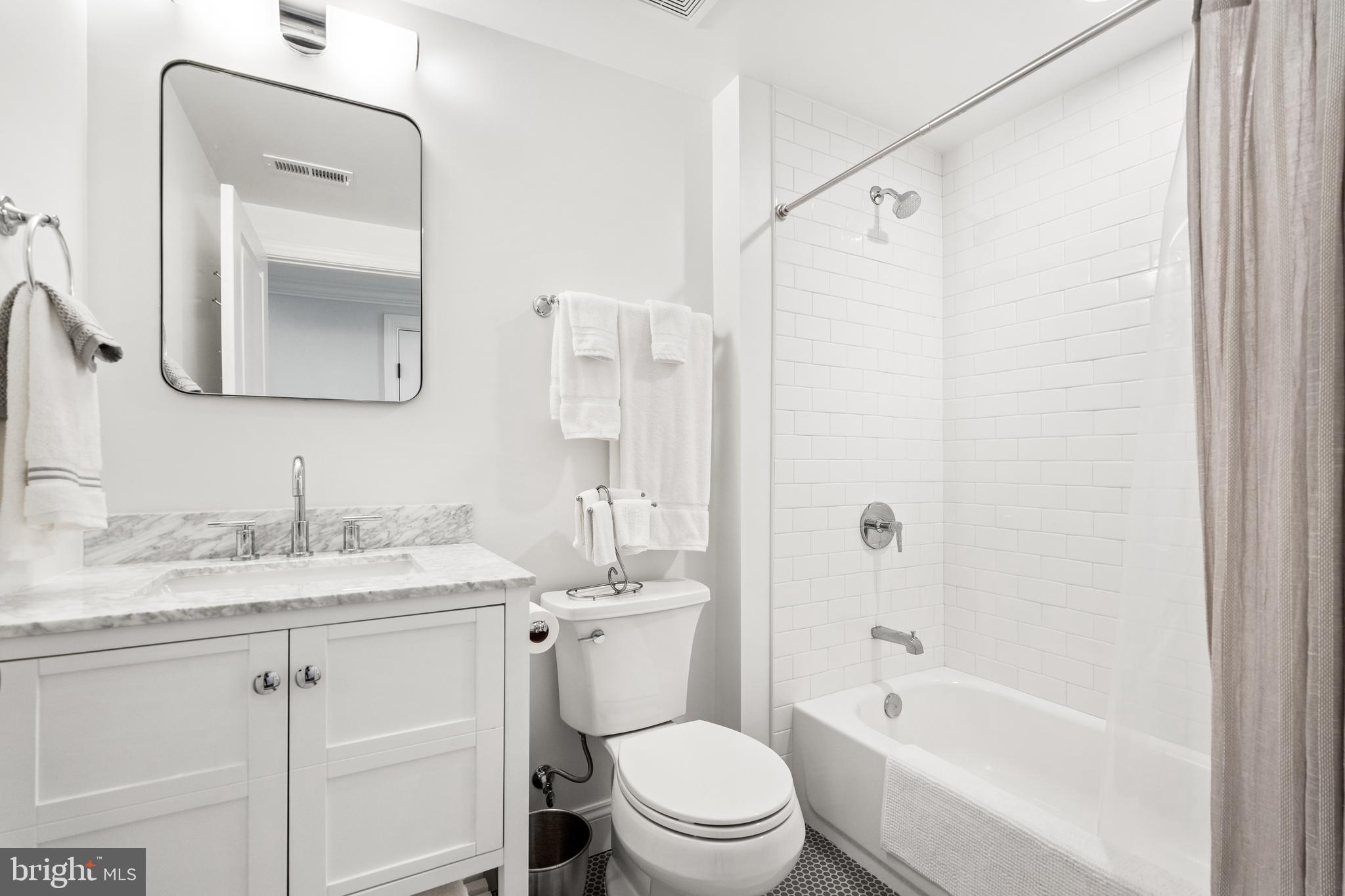 BEVERLEY HILLS - Residential