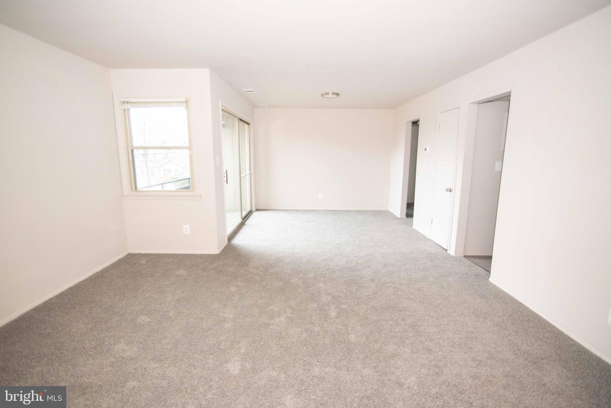 MOUNT HOLLY - Commercial Sale