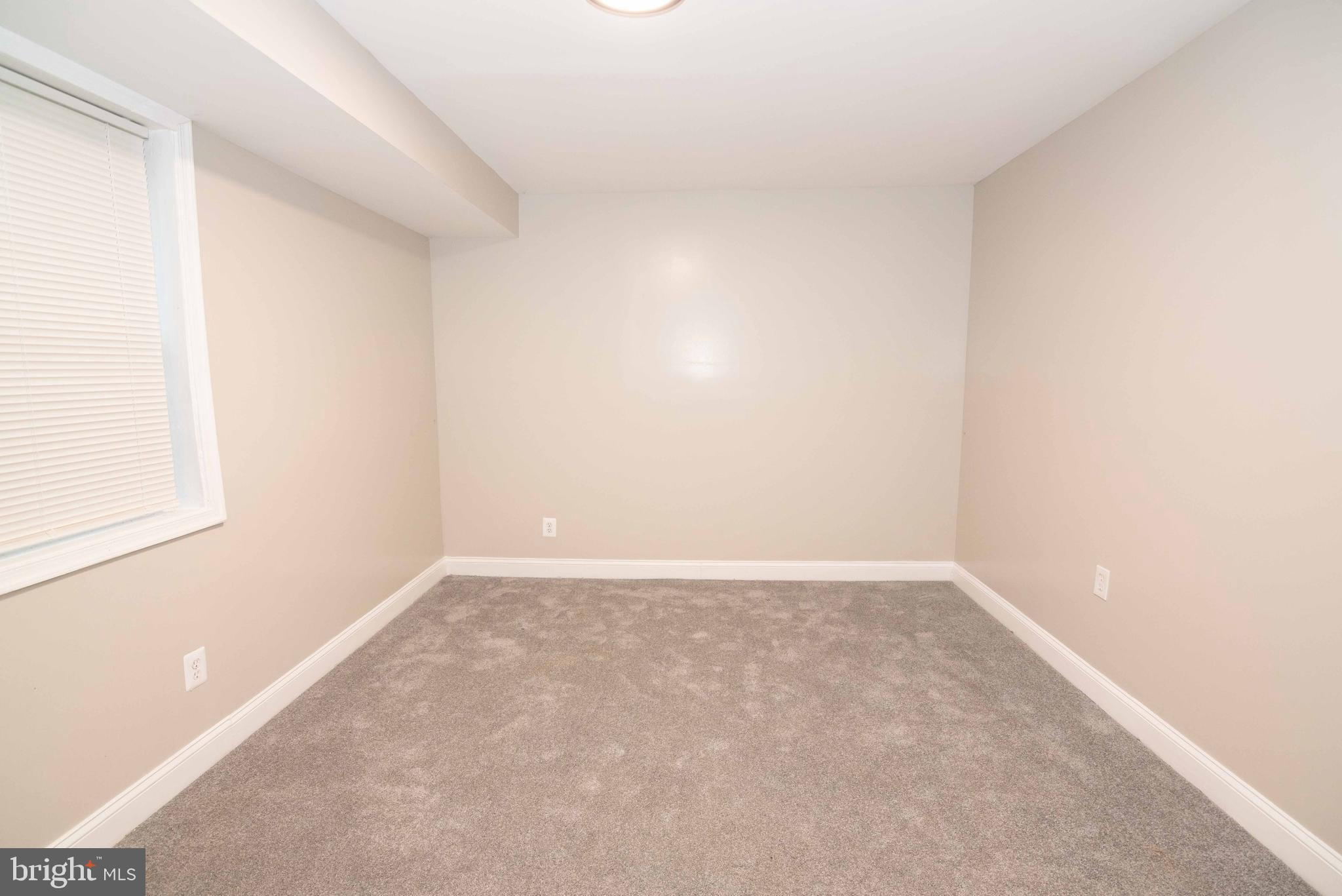 MOUNT HOLLY - Commercial Sale