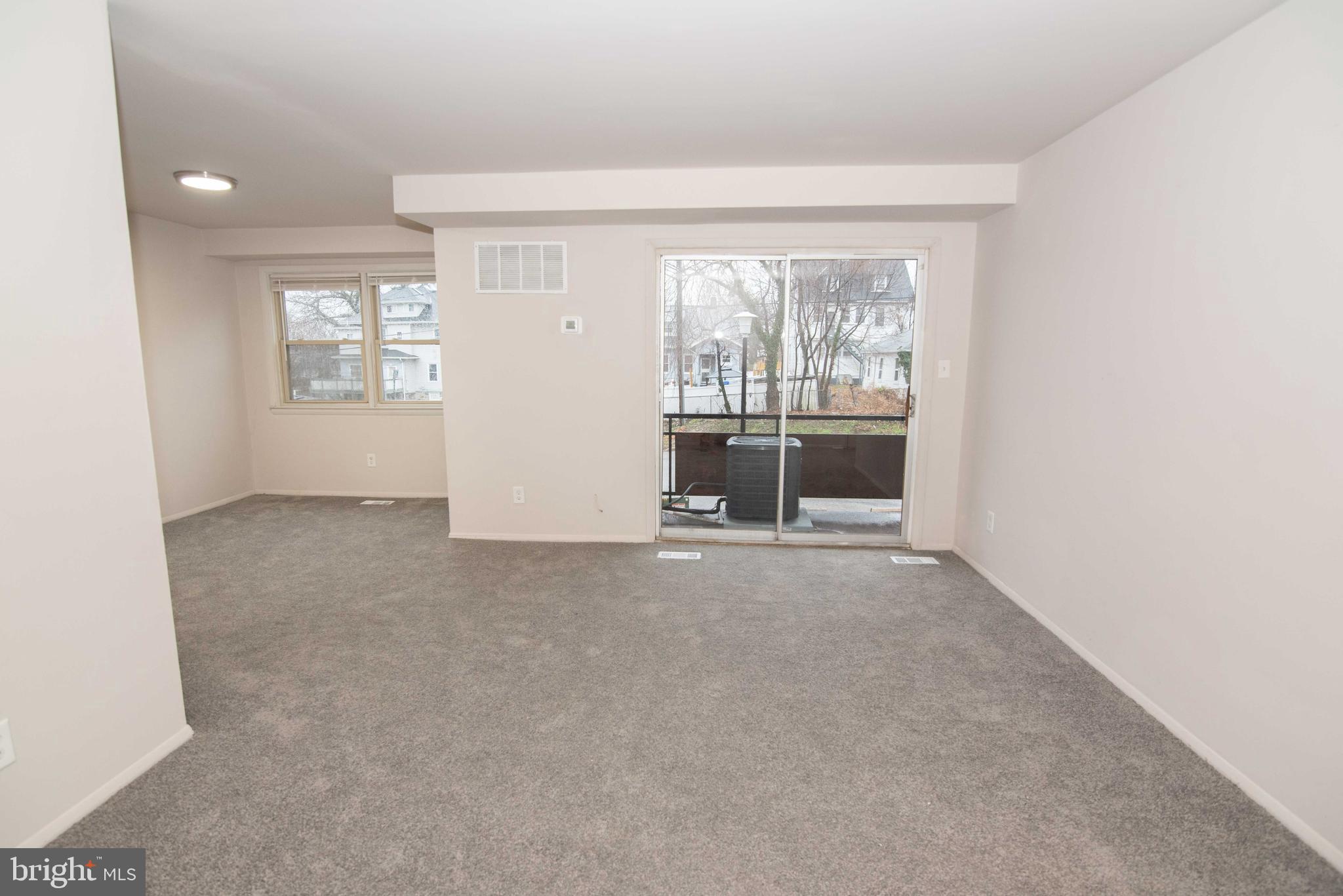 MOUNT HOLLY - Commercial Sale