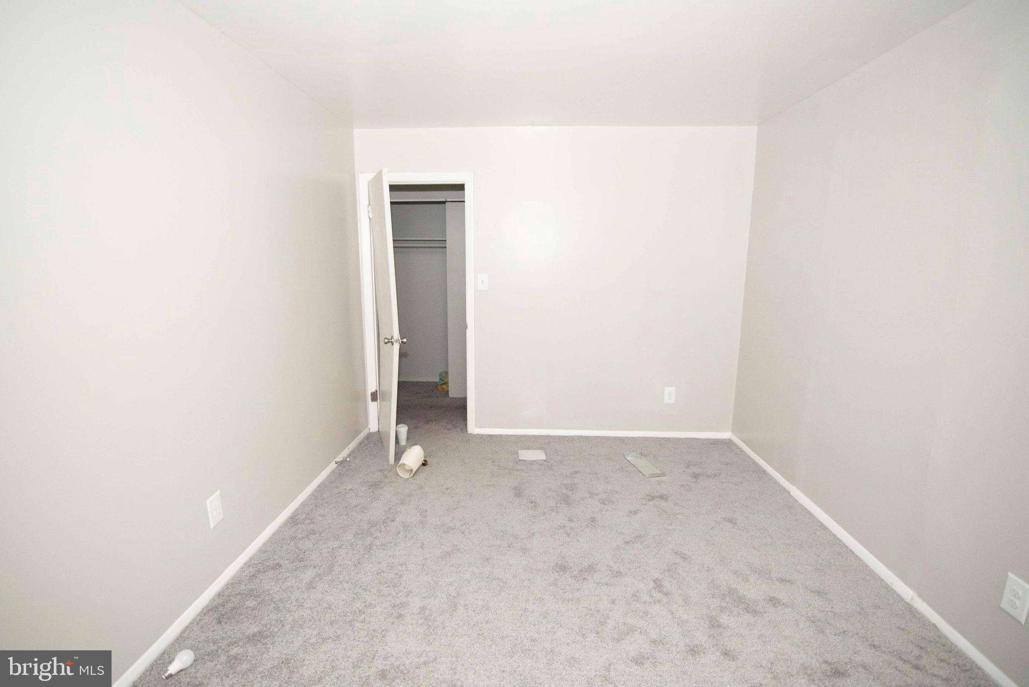 MOUNT HOLLY - Commercial Sale