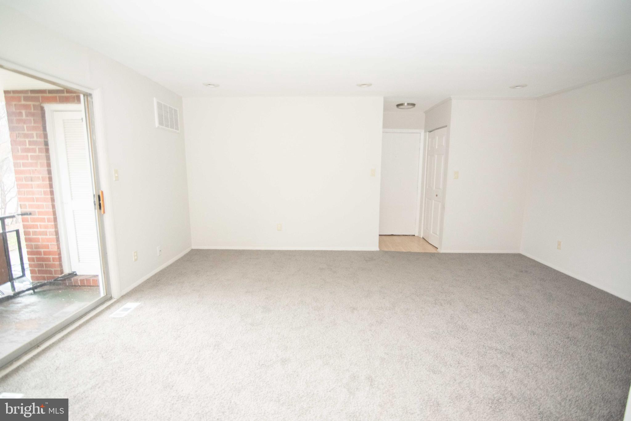 MOUNT HOLLY - Commercial Sale