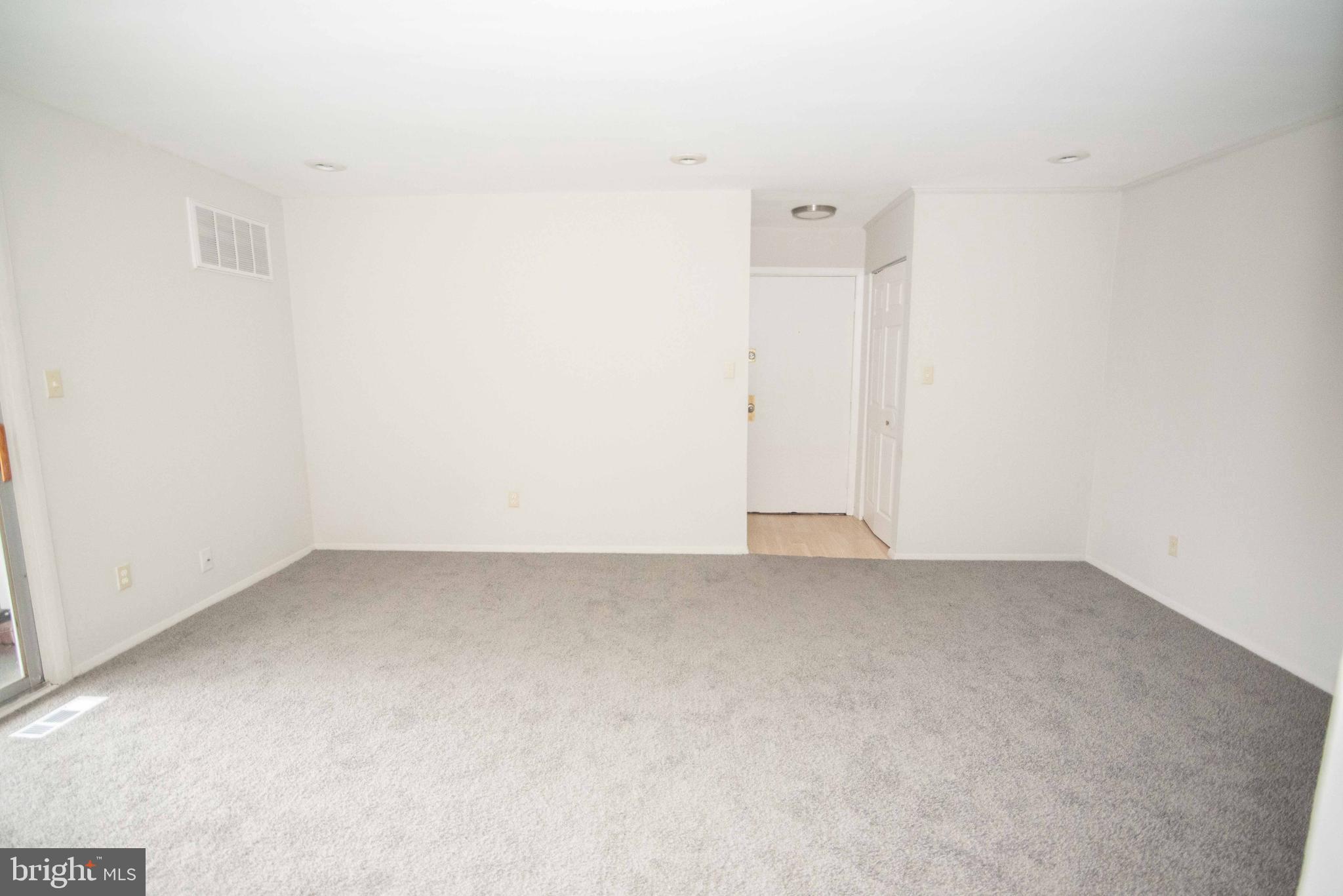 MOUNT HOLLY - Commercial Sale