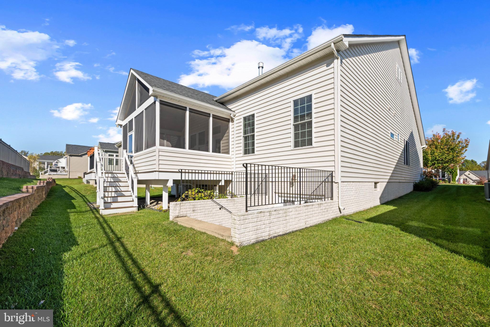 WAVERLY WOODS WEST - Residential