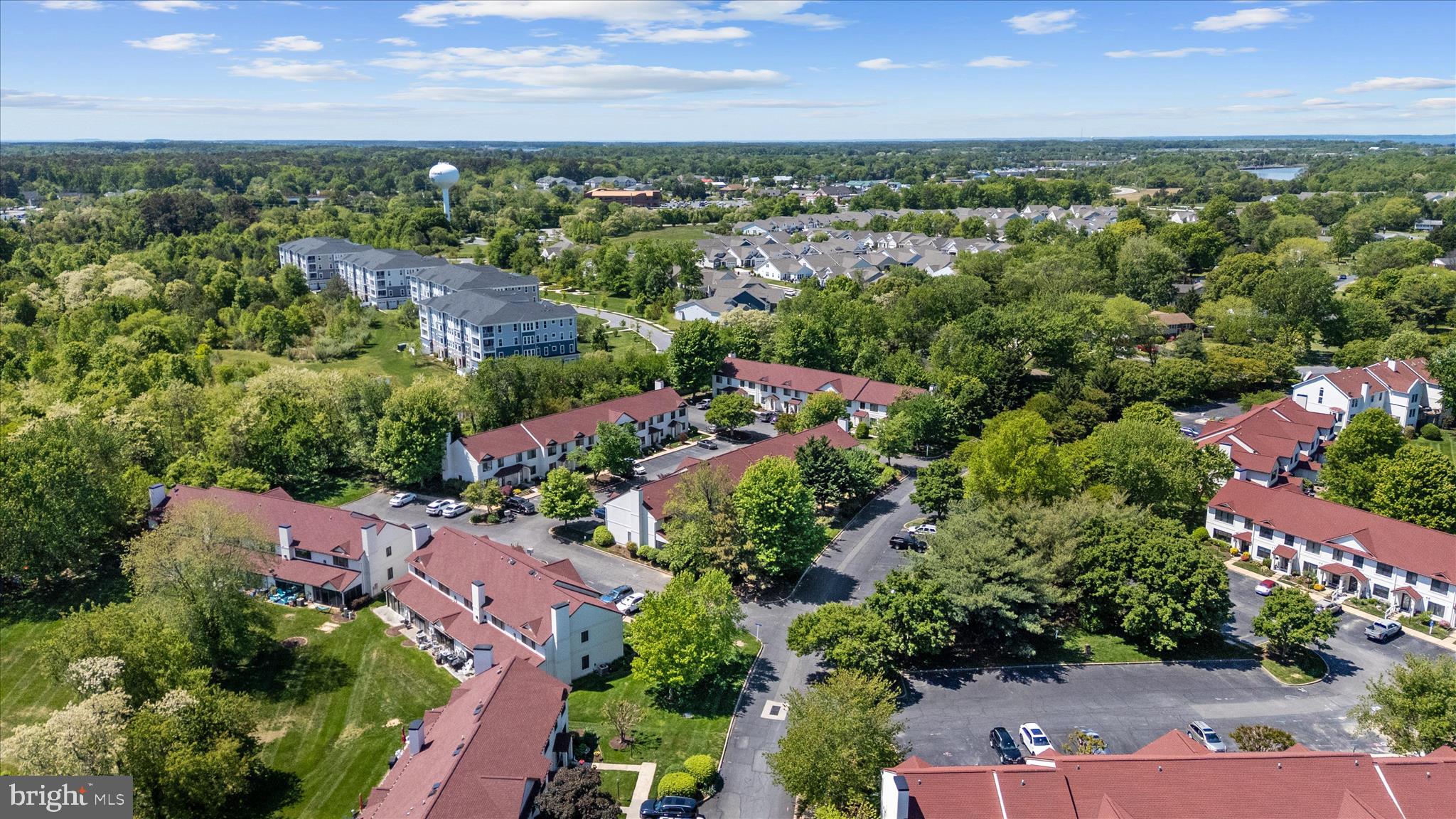 QUEENS LANDING - Residential