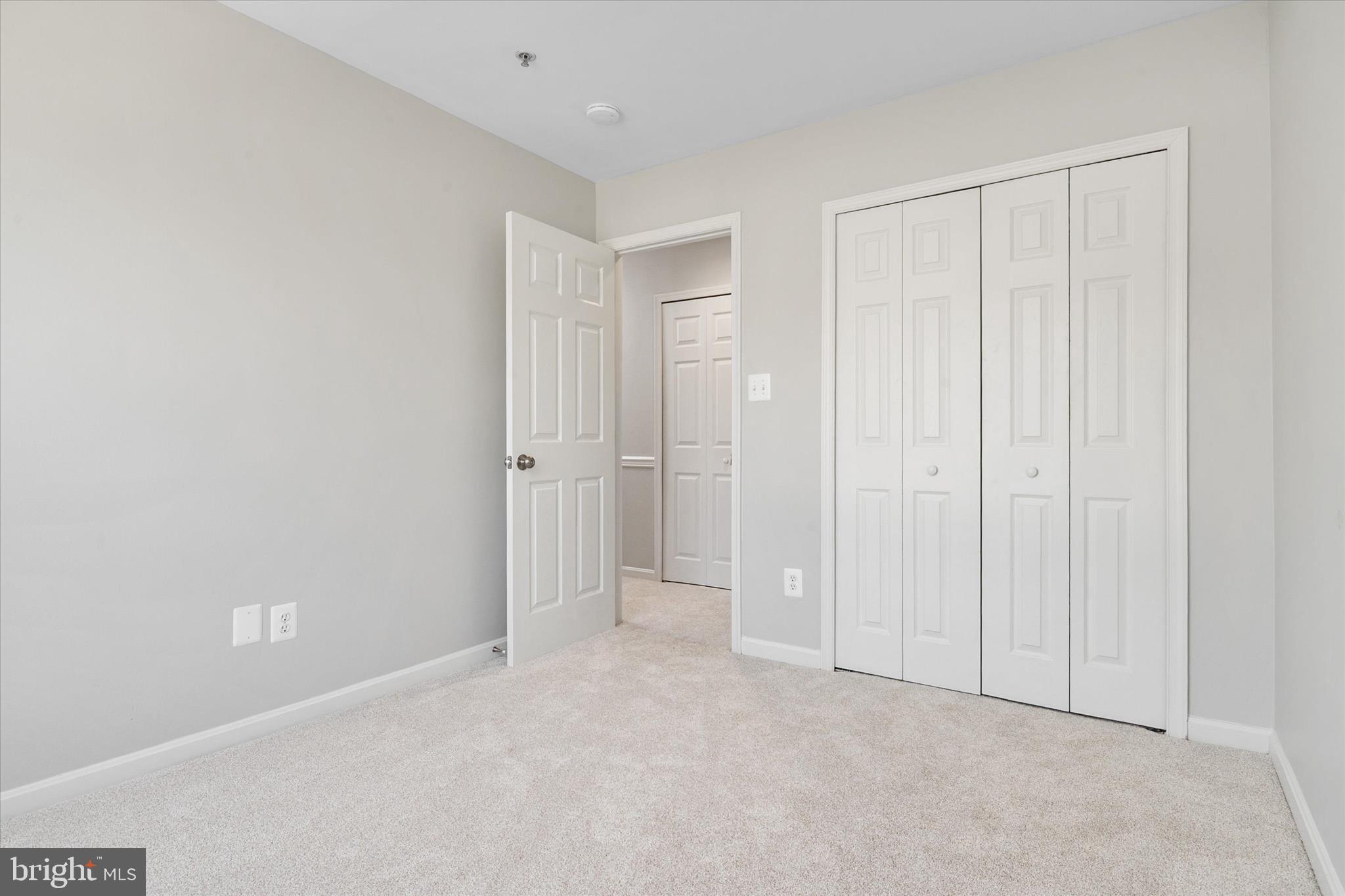 QUEENS LANDING - Residential