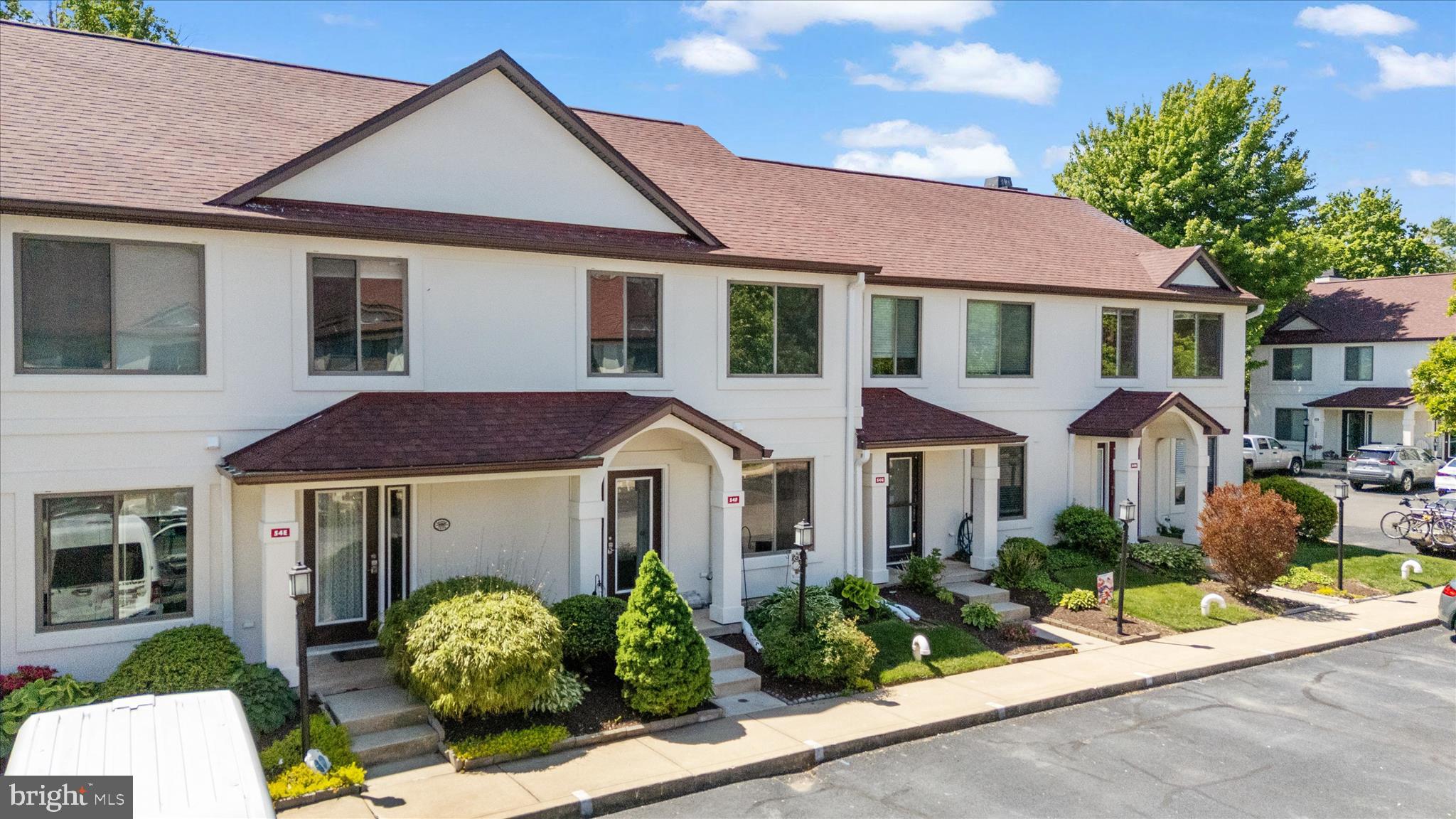 QUEENS LANDING - Residential