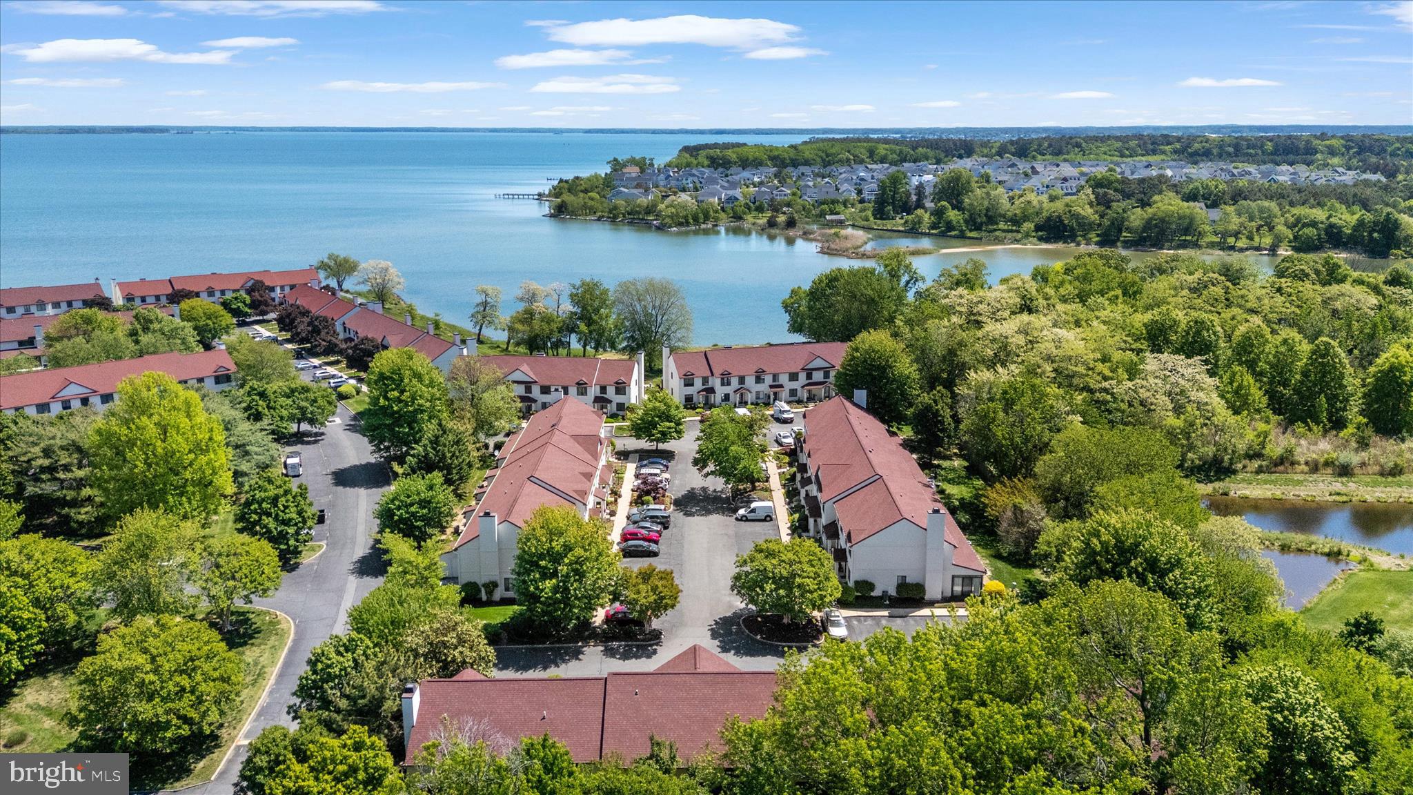 QUEENS LANDING - Residential