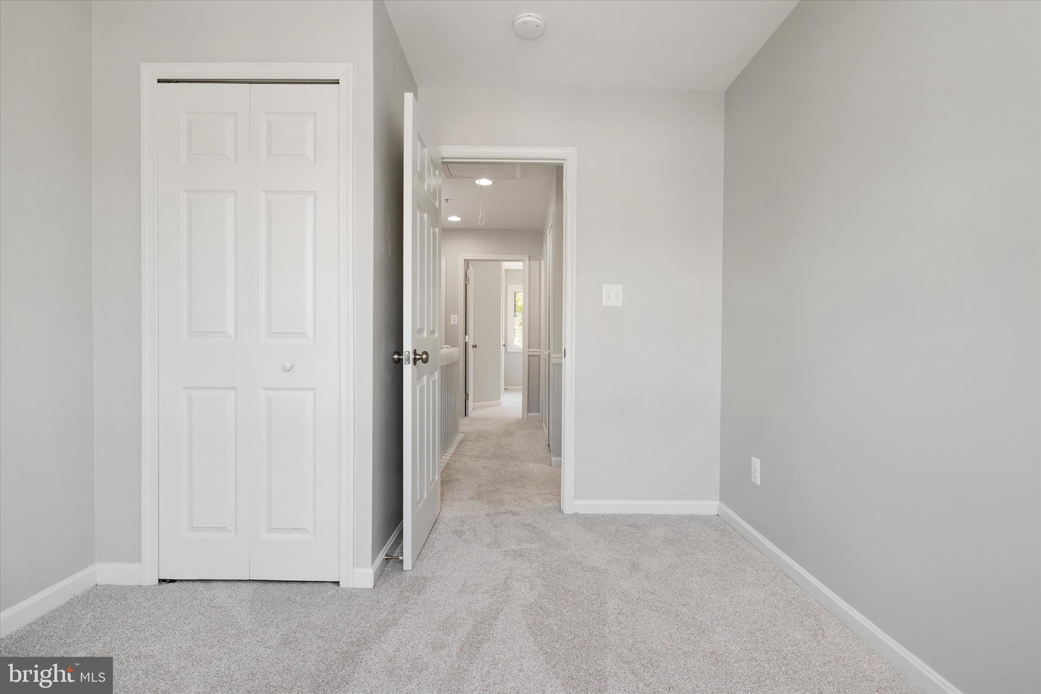 QUEENS LANDING - Residential