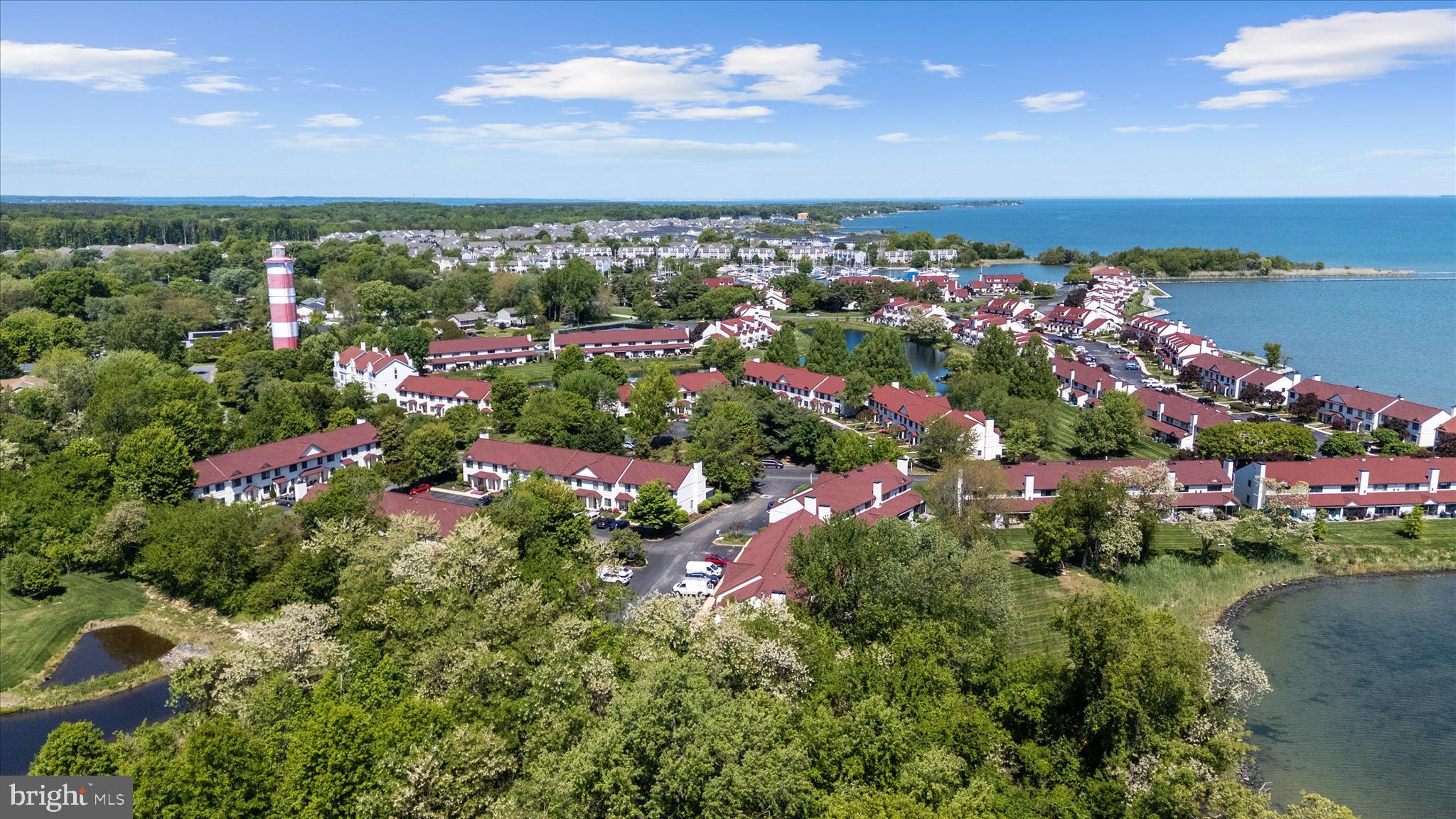 QUEENS LANDING - Residential