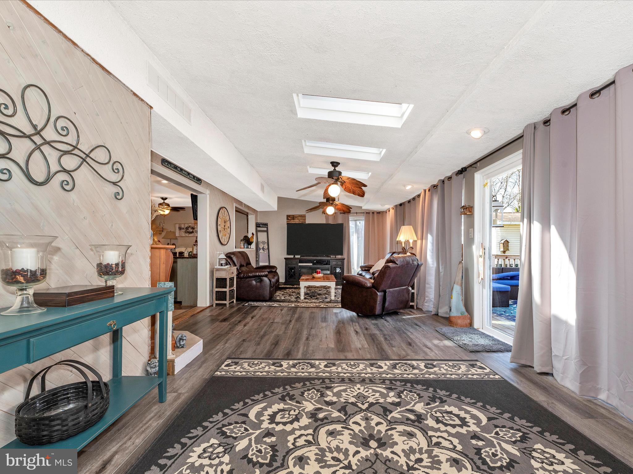 PRESIDENTIAL PARK - Residential