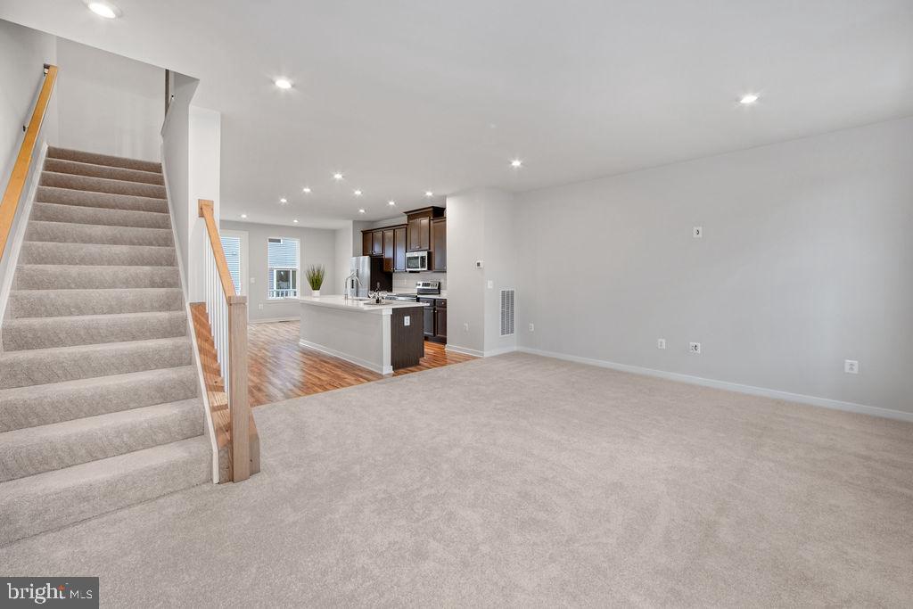 WESTFIELD - Residential Lease