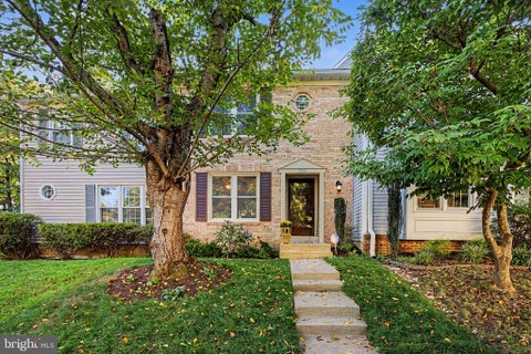 Photo of 7315 Stream Way, SPRINGFIELD, VA 22152 (MLS # VAFX2341062)