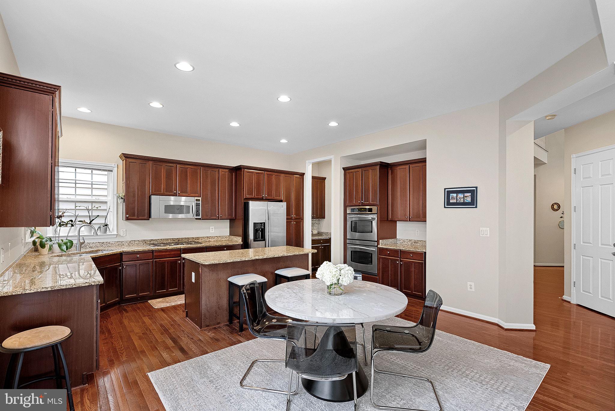 GREAT OAK - Residential