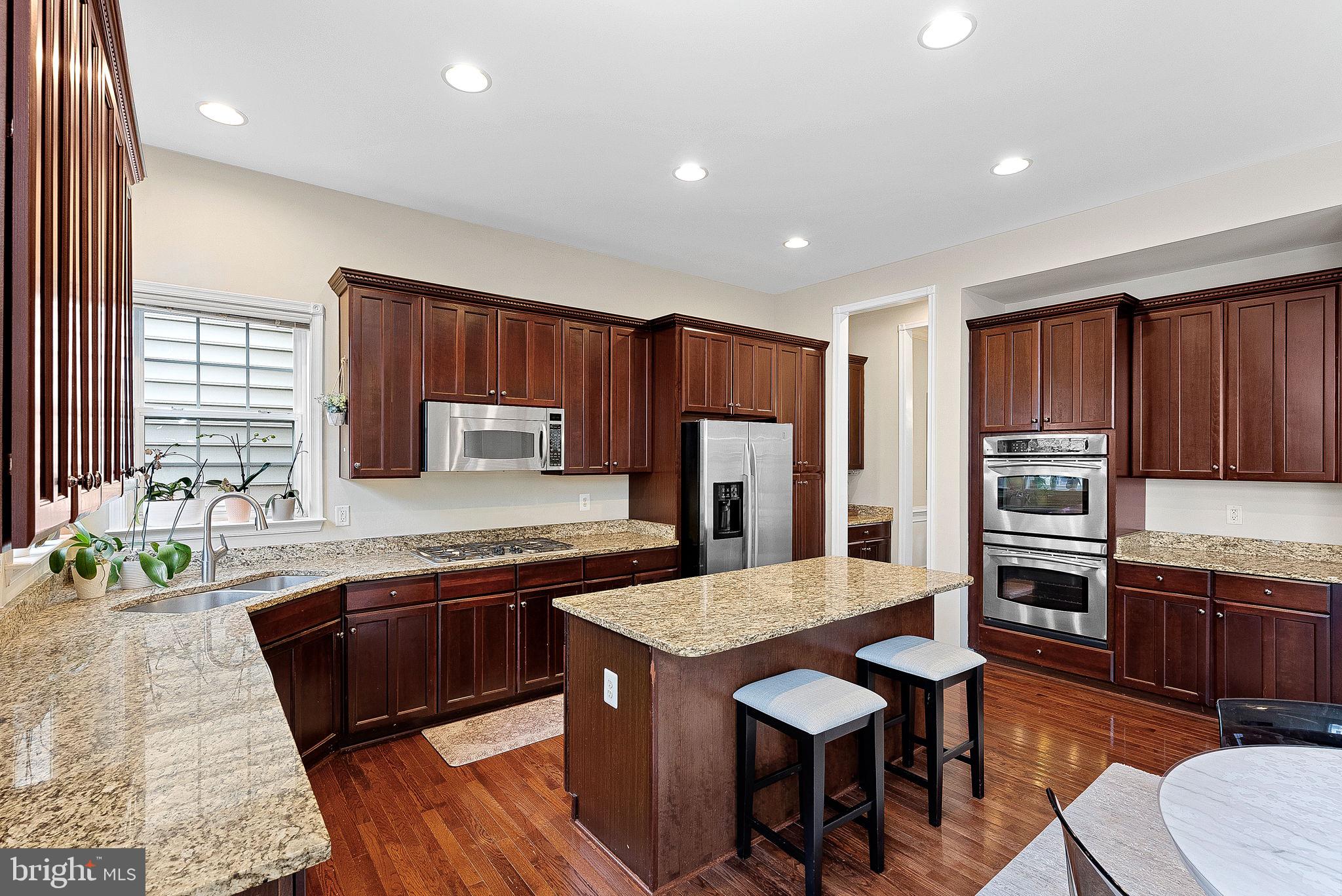 GREAT OAK - Residential