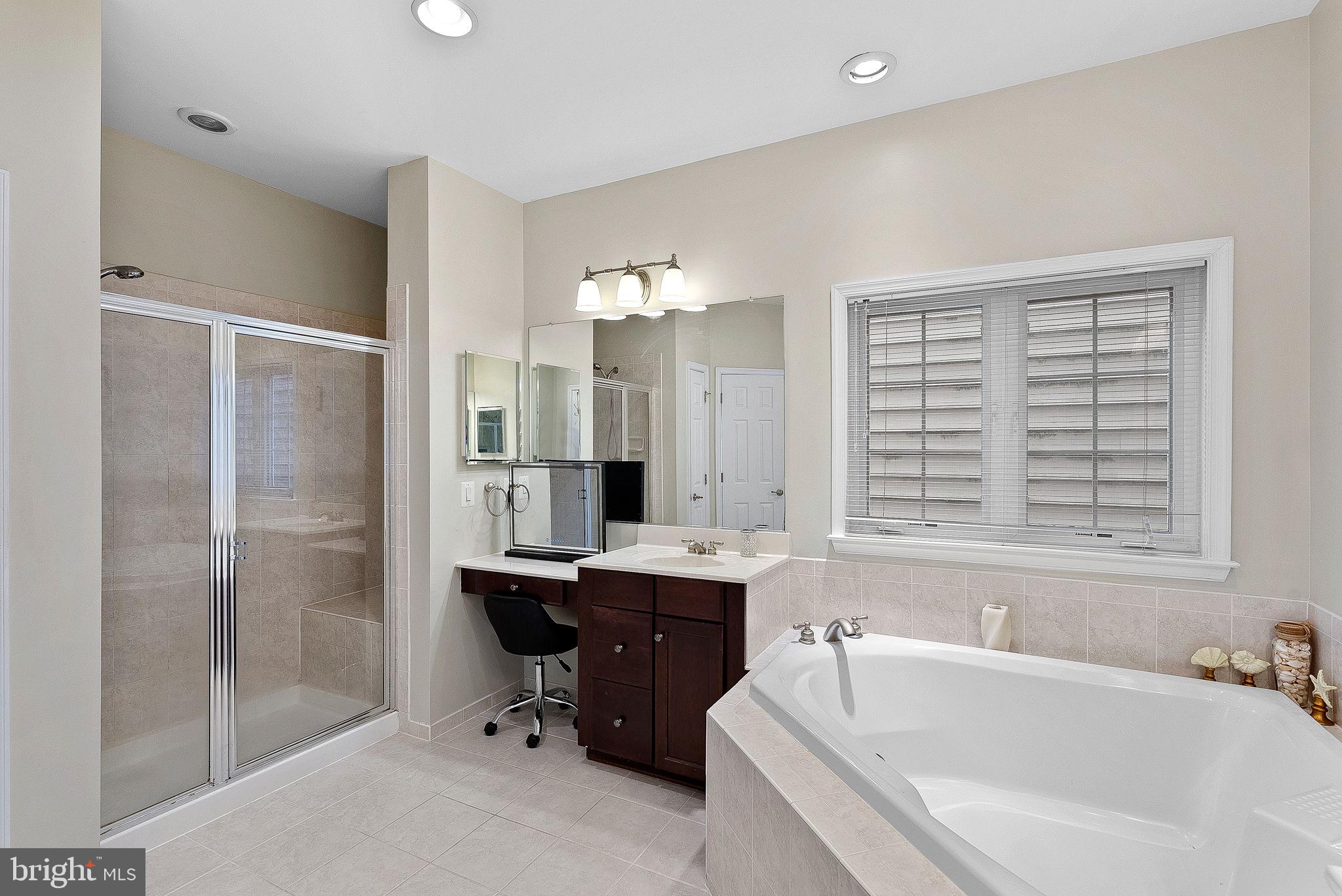 GREAT OAK - Residential