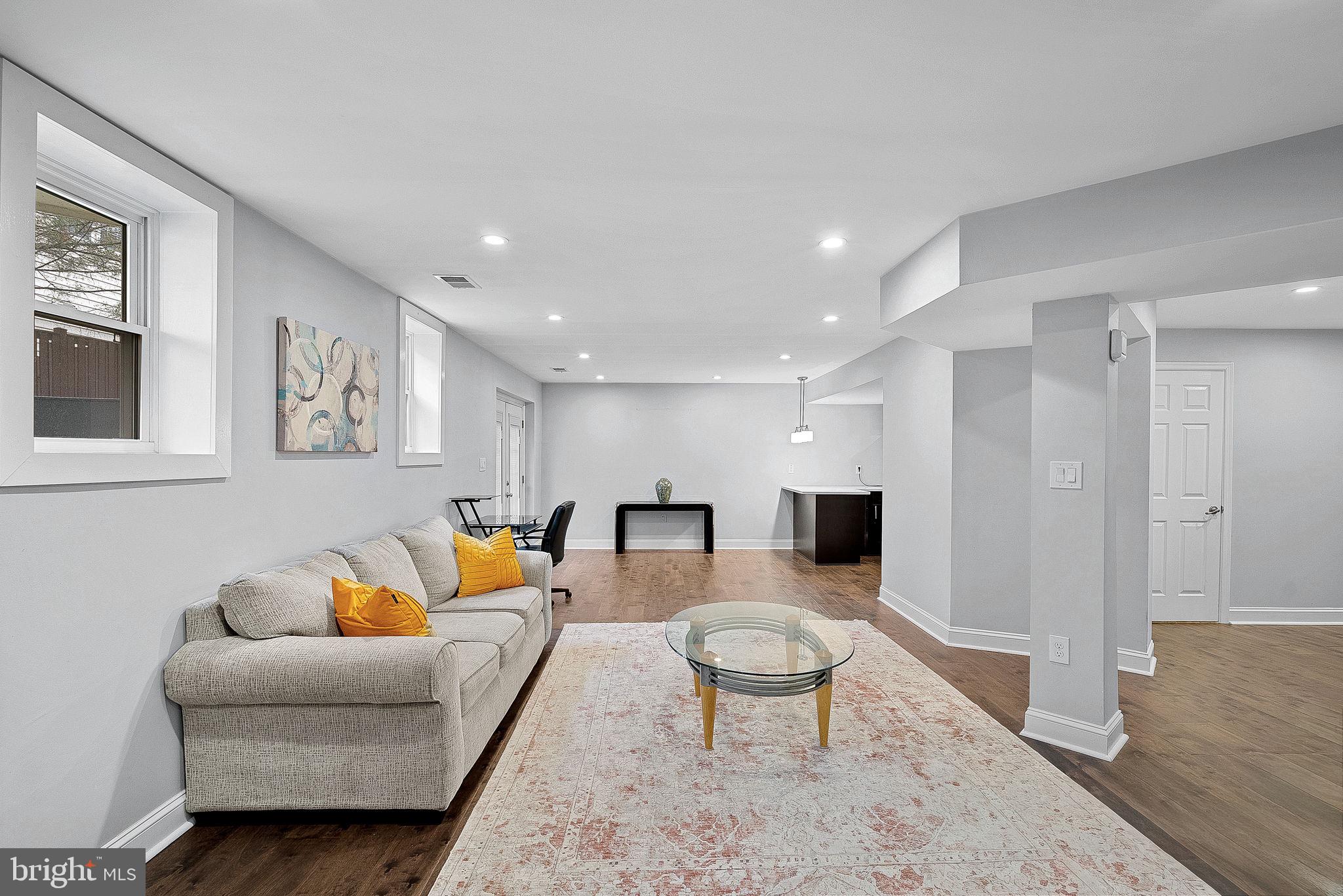 GREAT OAK - Residential