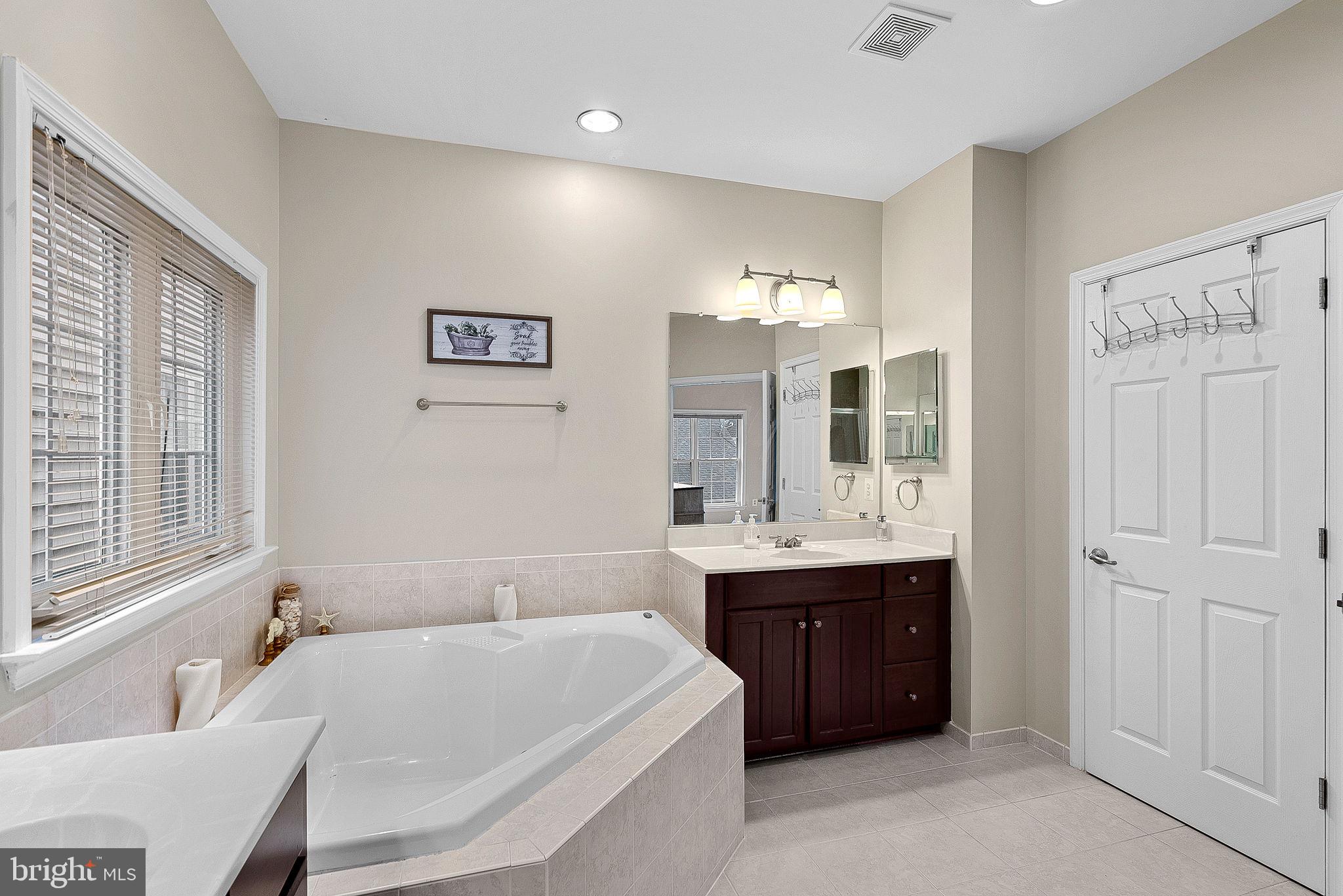 GREAT OAK - Residential