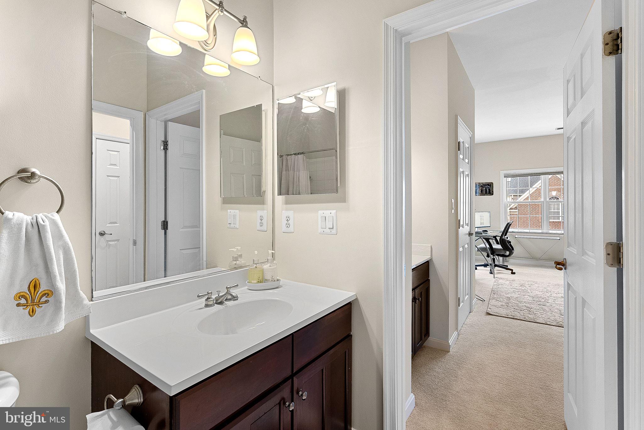 GREAT OAK - Residential