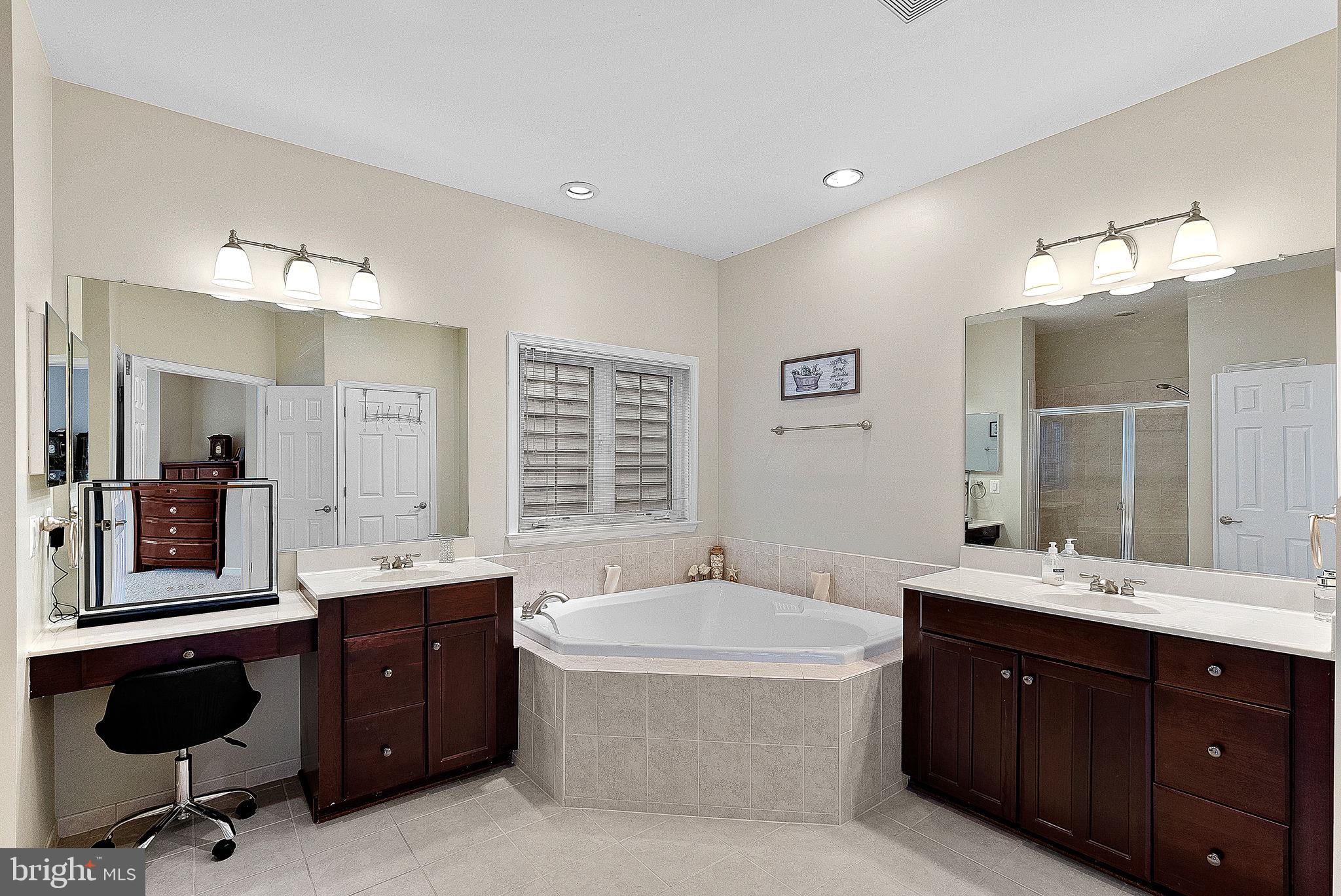 GREAT OAK - Residential