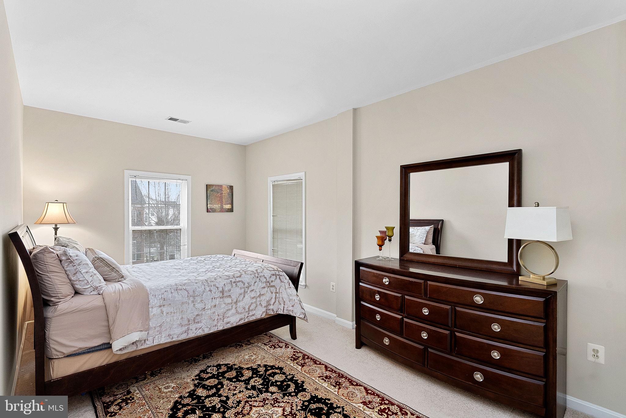 GREAT OAK - Residential