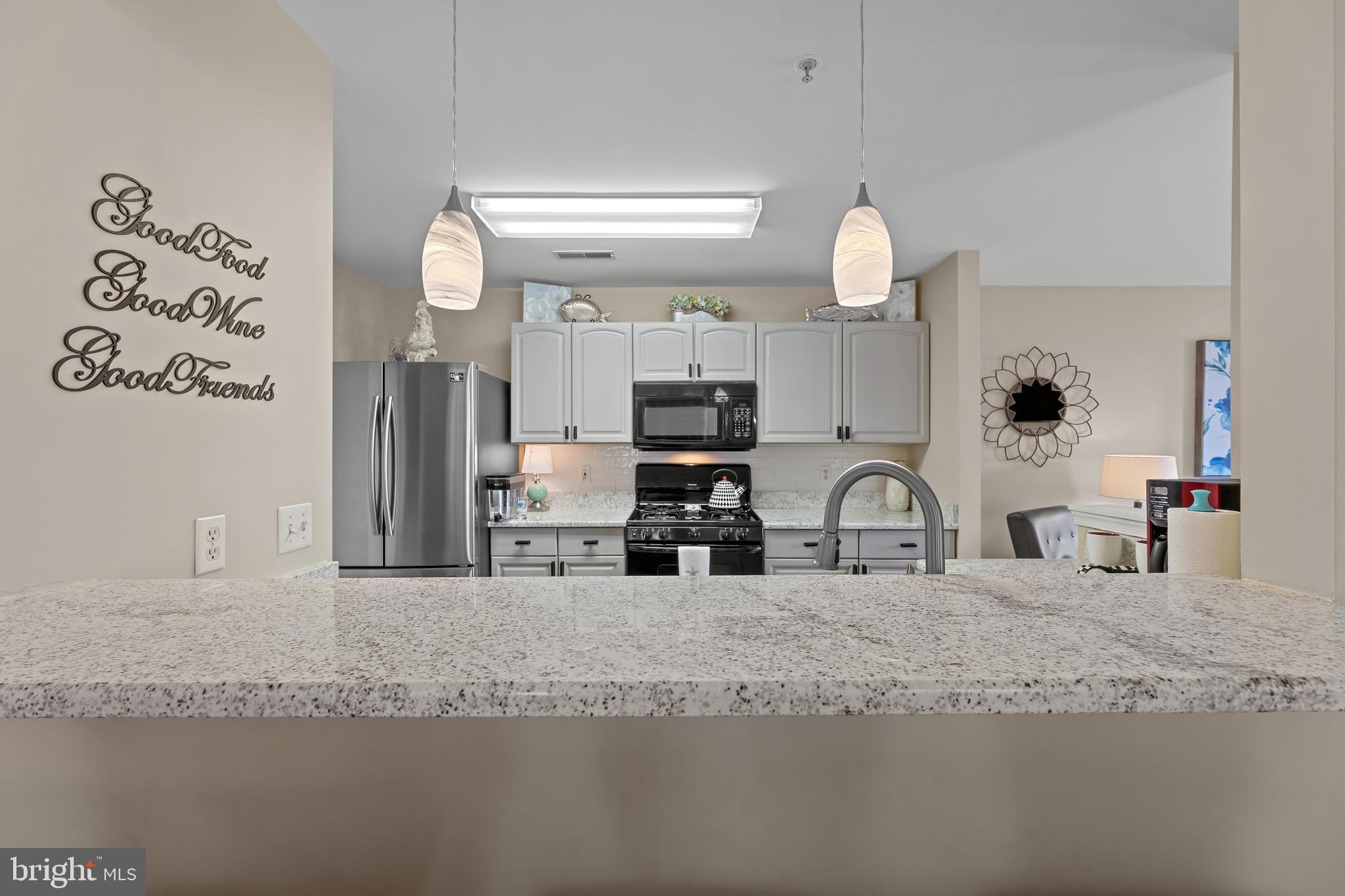 7411 YACHT CLUB DRIVE 12402