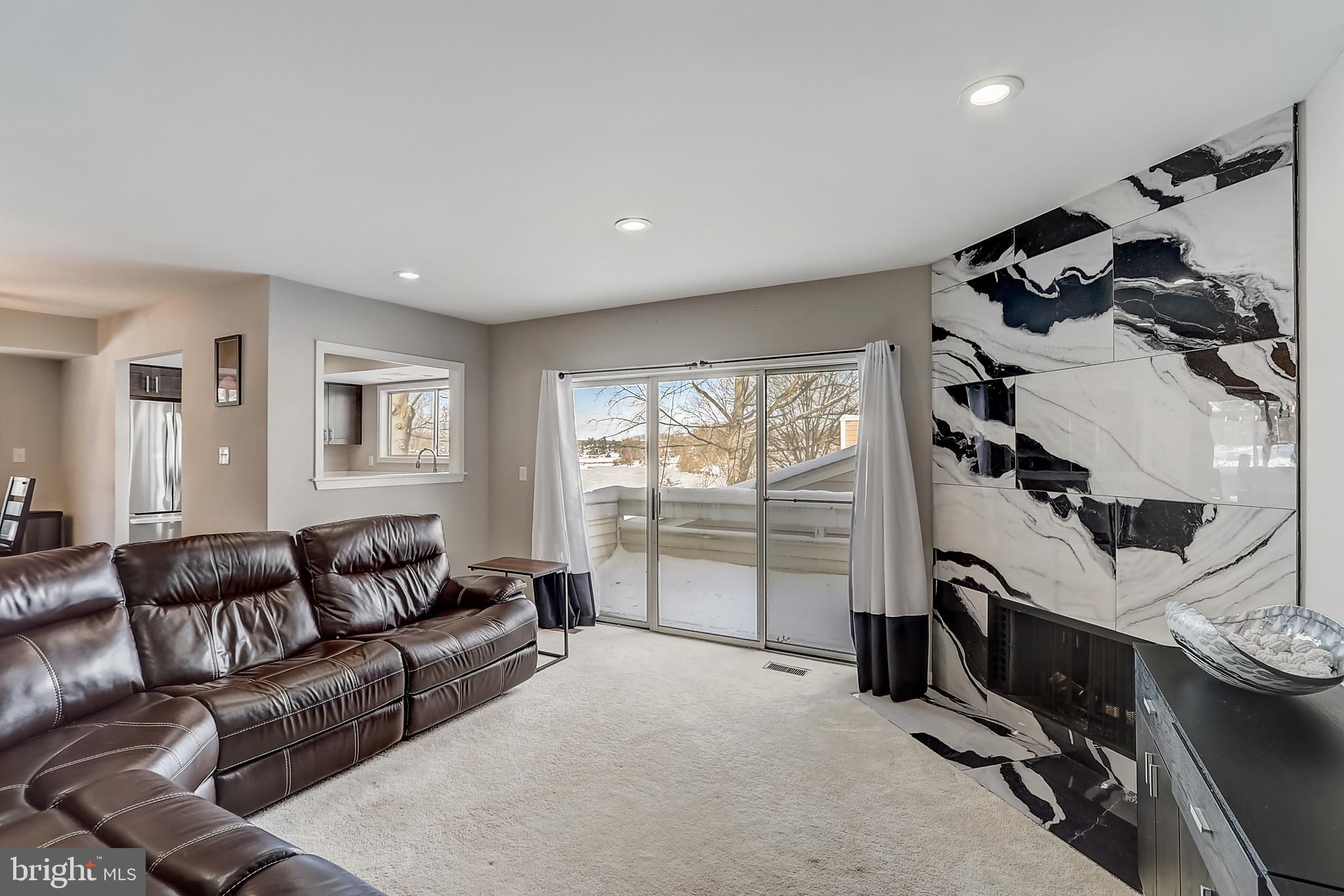 DOCKSIDE - Residential