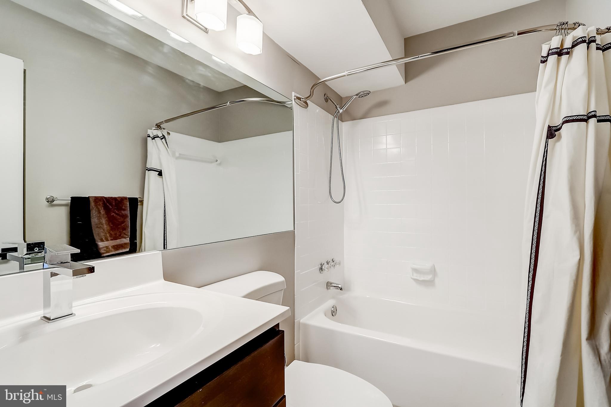 DOCKSIDE - Residential