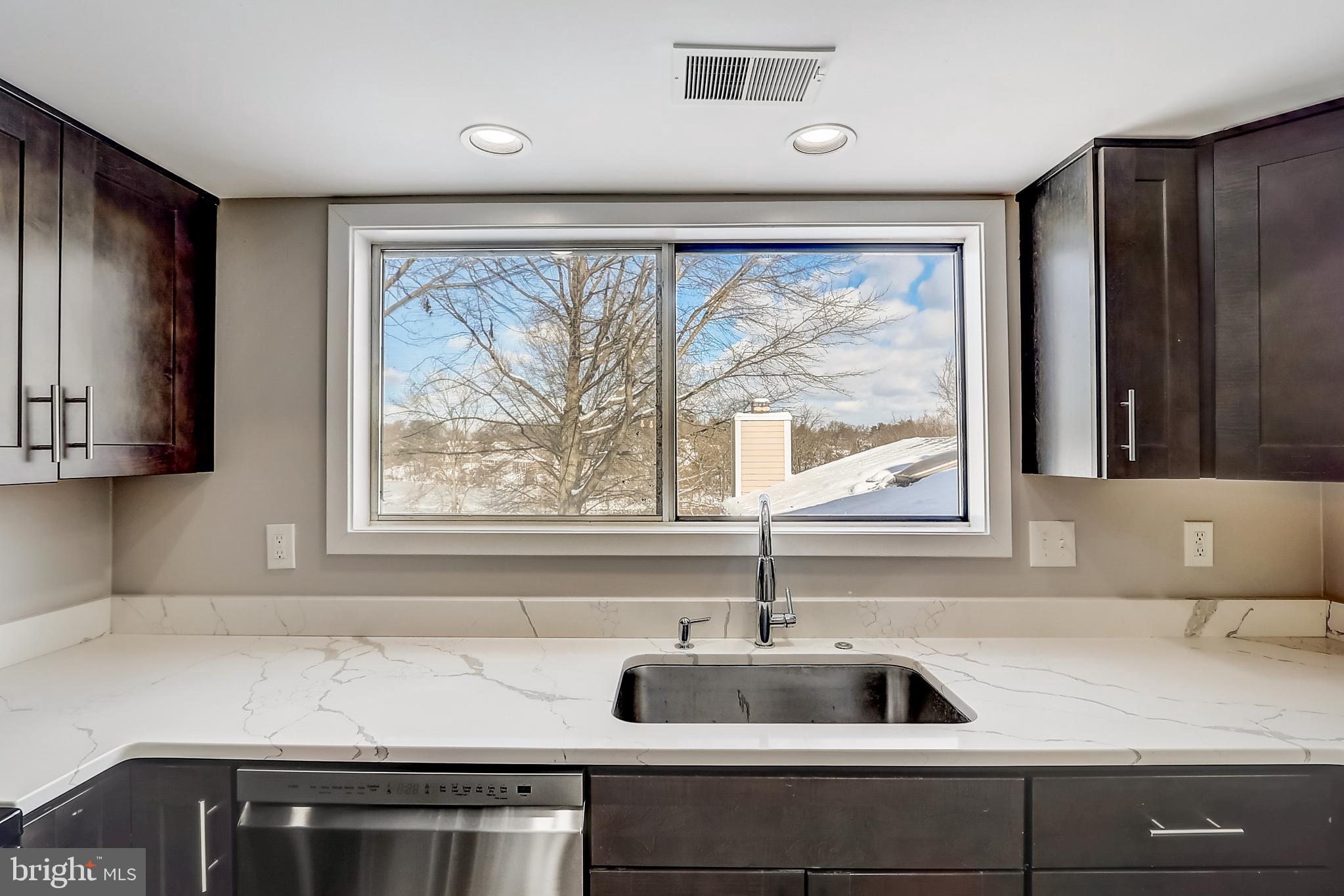 DOCKSIDE - Residential