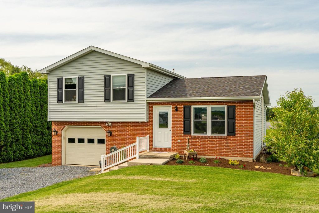 Photo of 563 Airport Road, NEW HOLLAND, PA 17557 (MLS # PALA2069888)