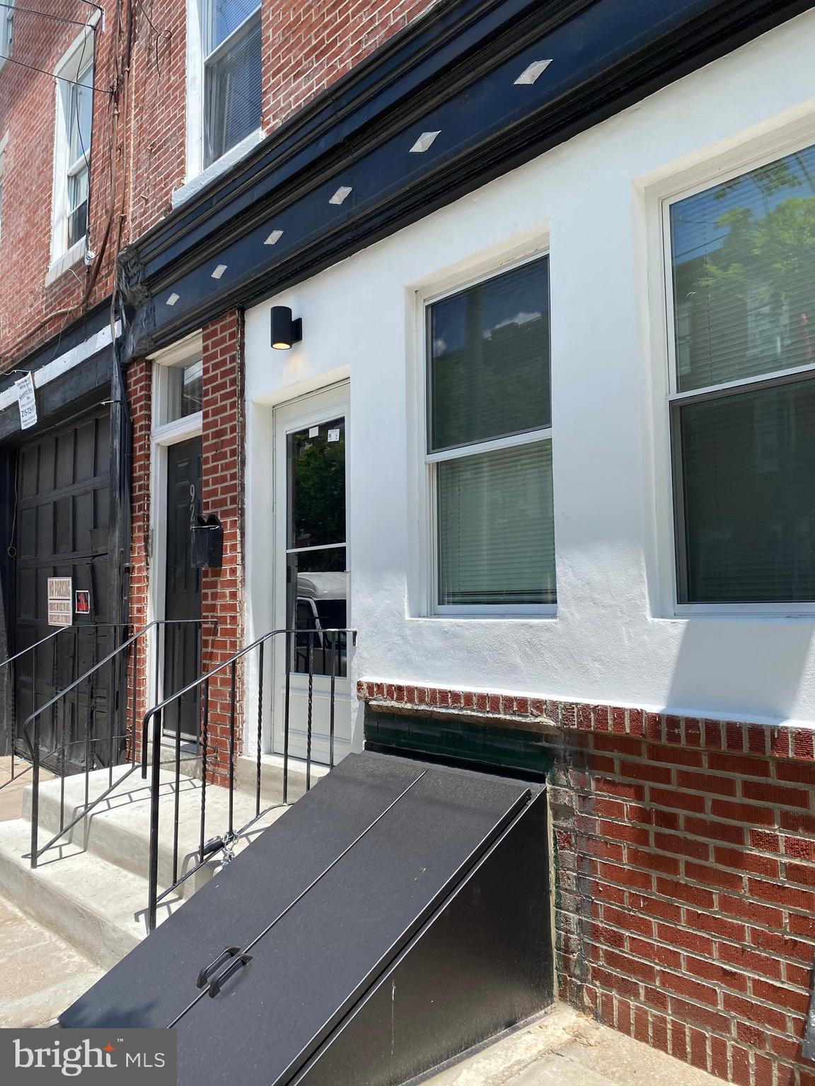 HAWTHORNE - Residential Lease