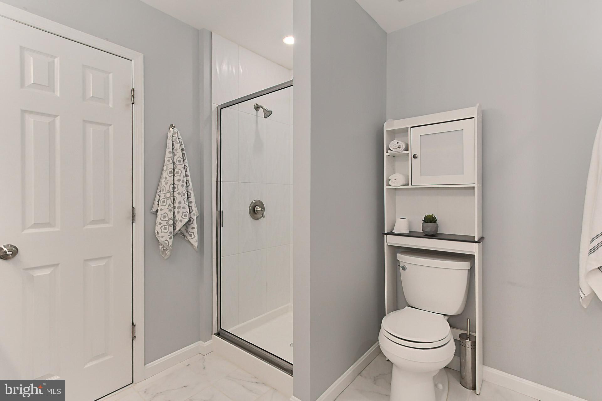 KEENE MILL OAKS - Residential