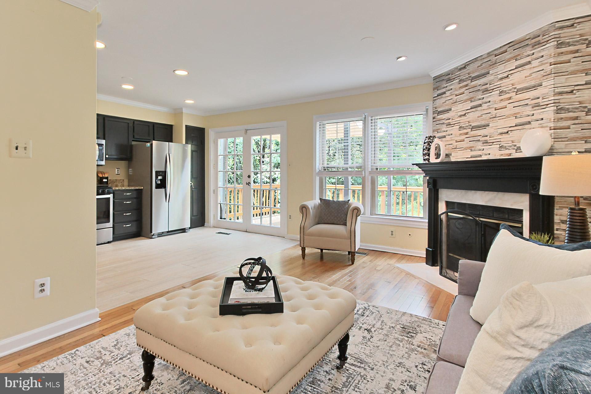 KEENE MILL OAKS - Residential