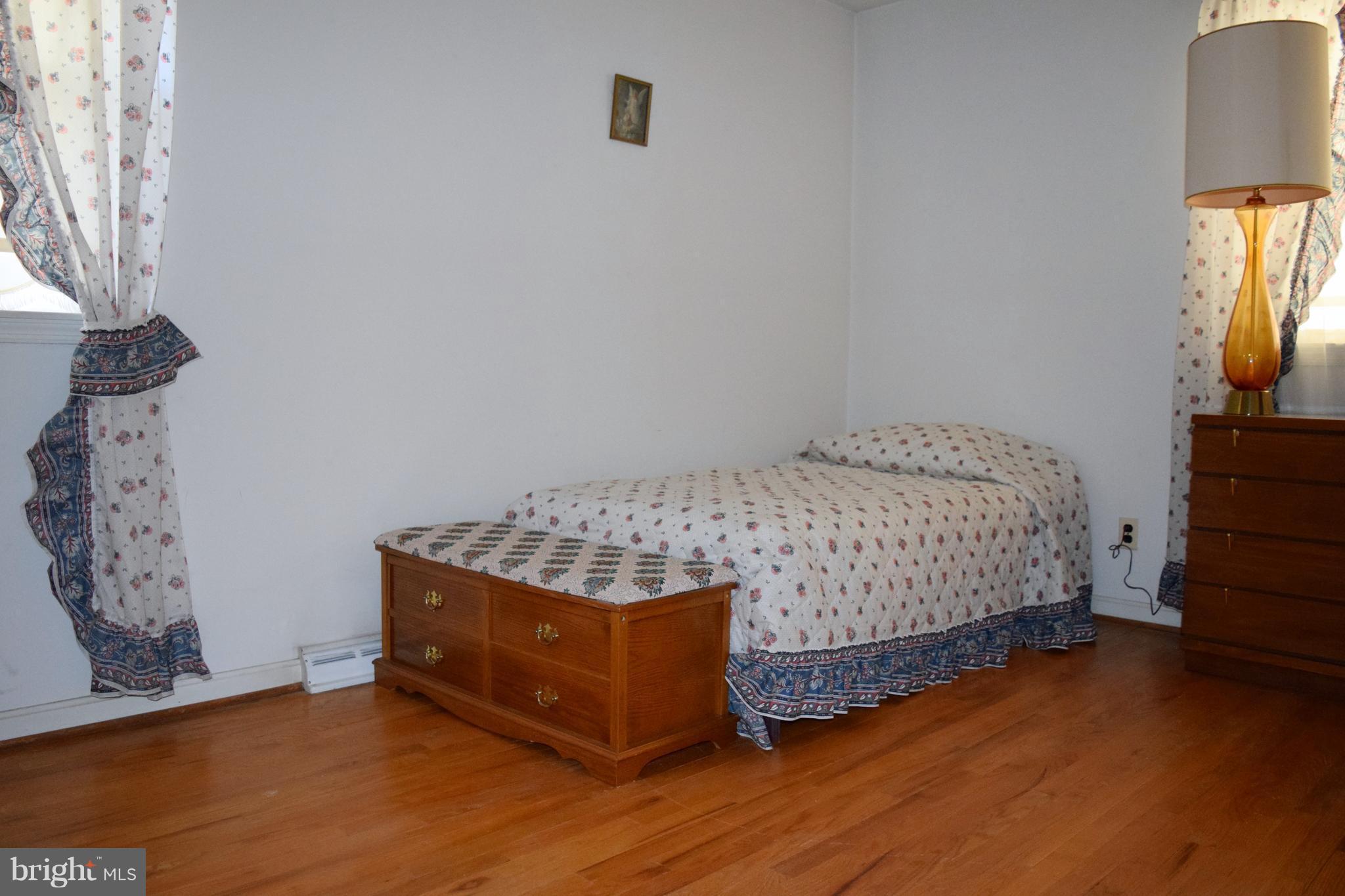 COUNTRY CLUB SOUTH - Residential