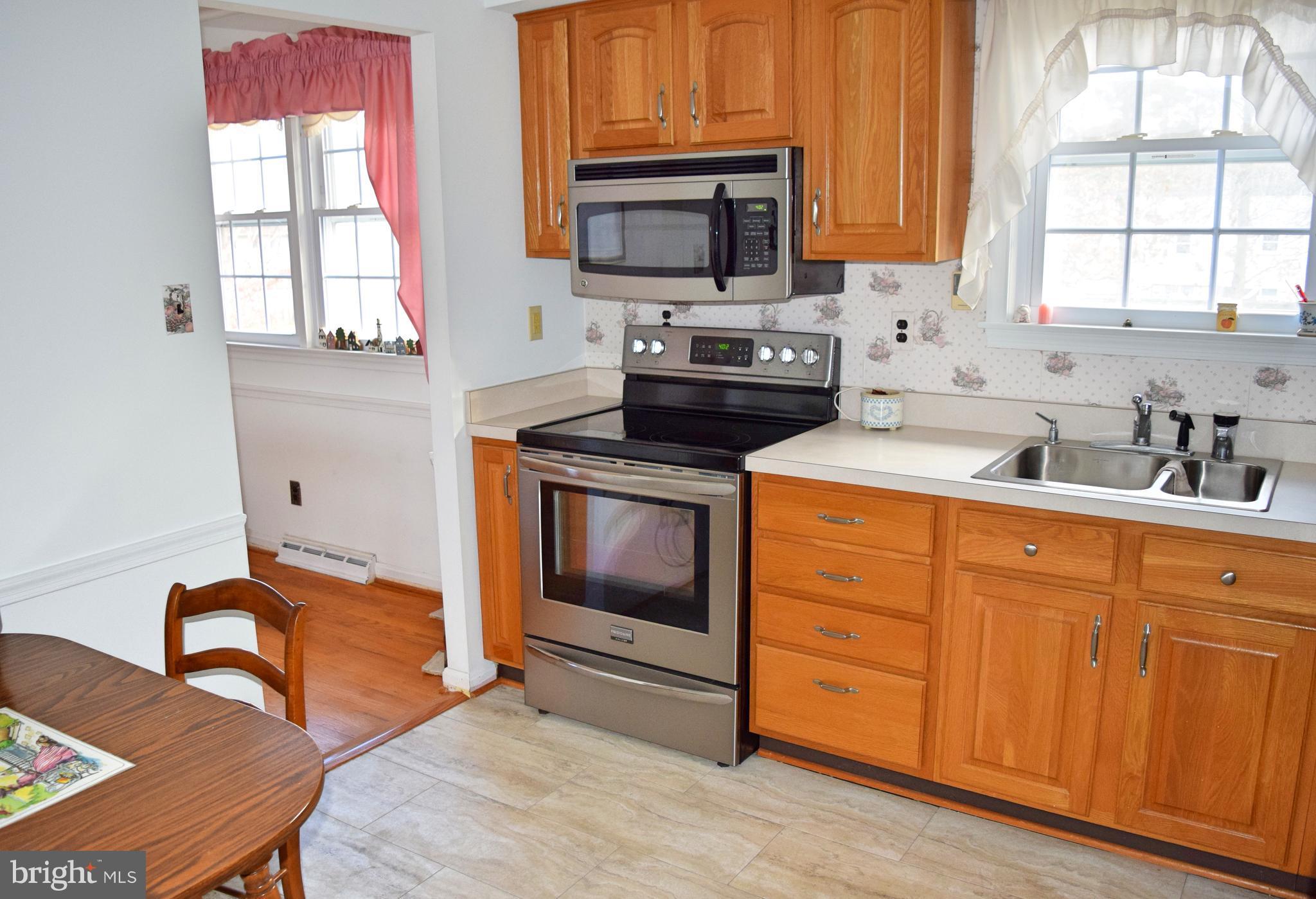 COUNTRY CLUB SOUTH - Residential