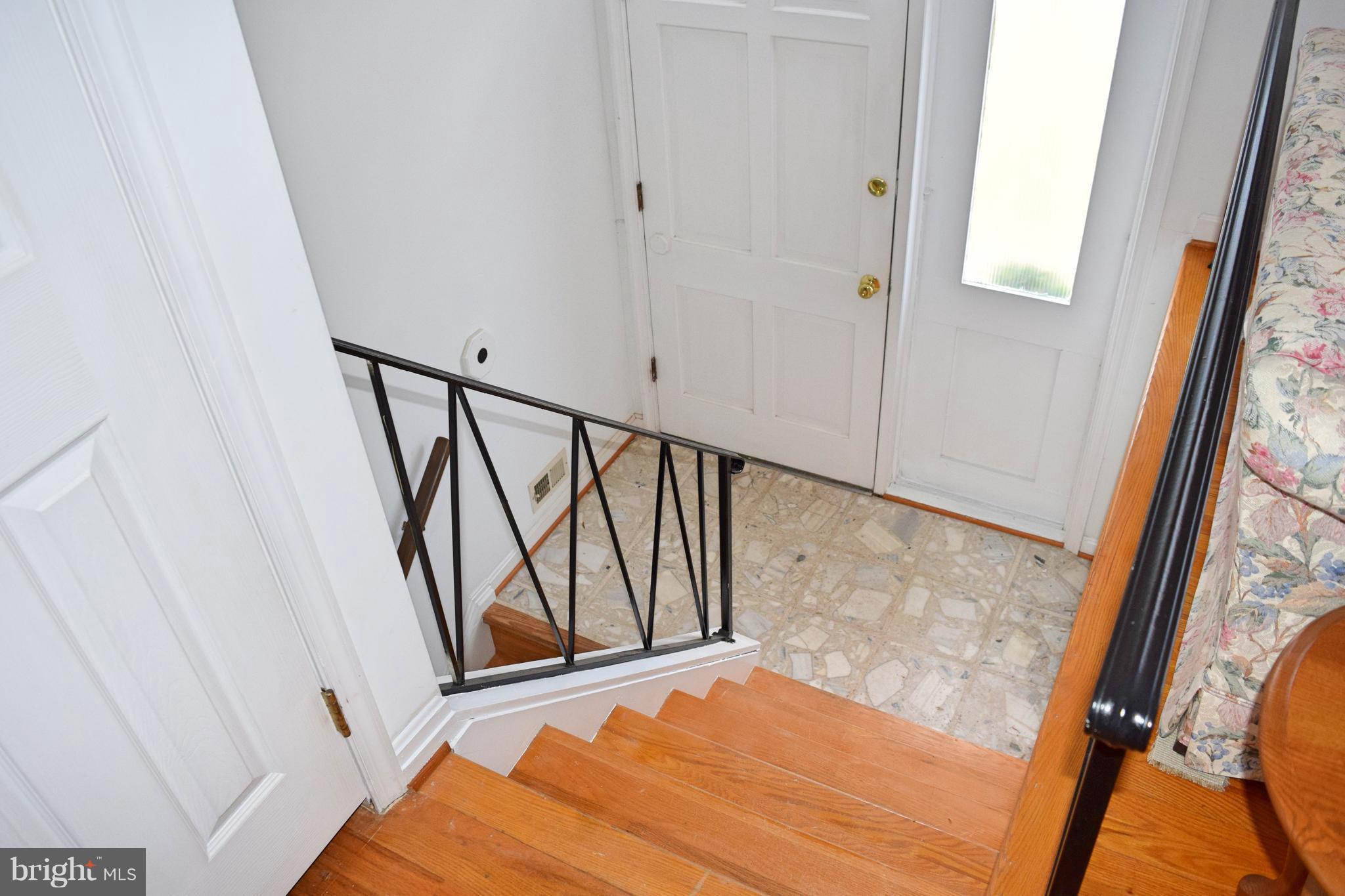 COUNTRY CLUB SOUTH - Residential