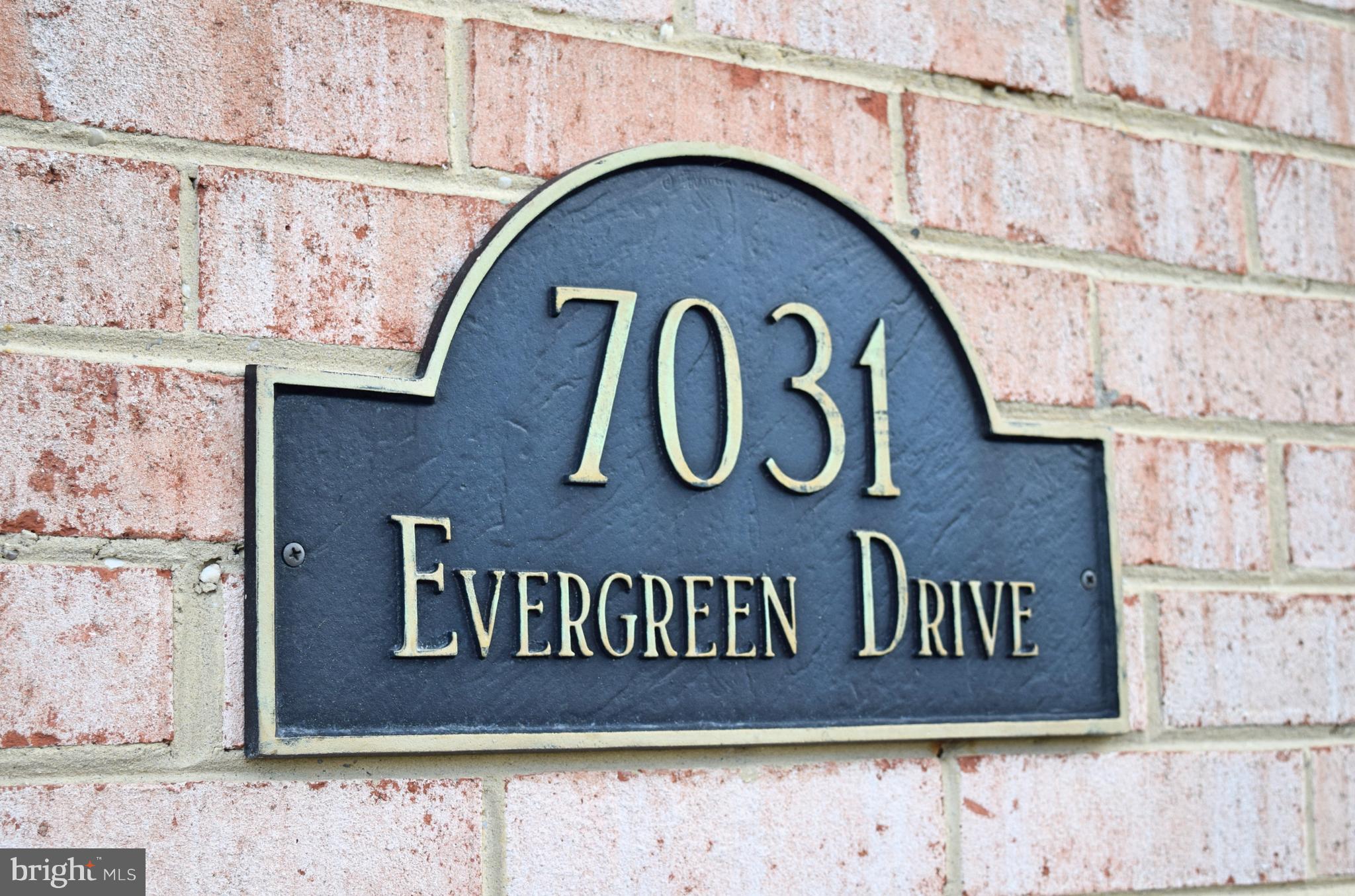 COUNTRY CLUB SOUTH - Residential