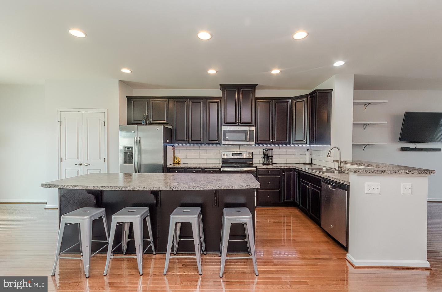 POTOMAC STATION - Residential